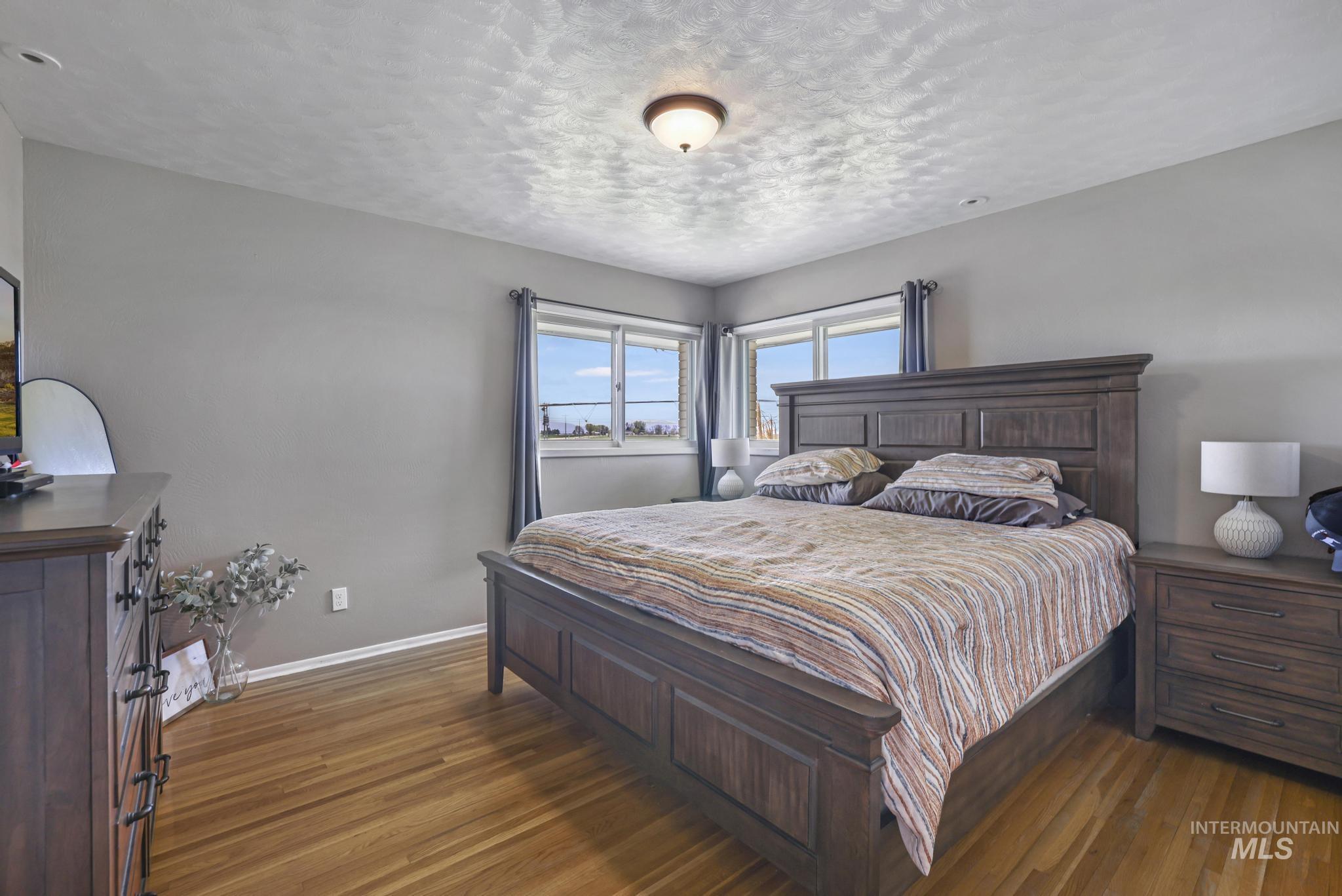 294 S 100 W, Burley, Idaho 83318-0000, 4 Bedrooms, 3 Bathrooms, Residential For Sale, Price $650,000, 98945515