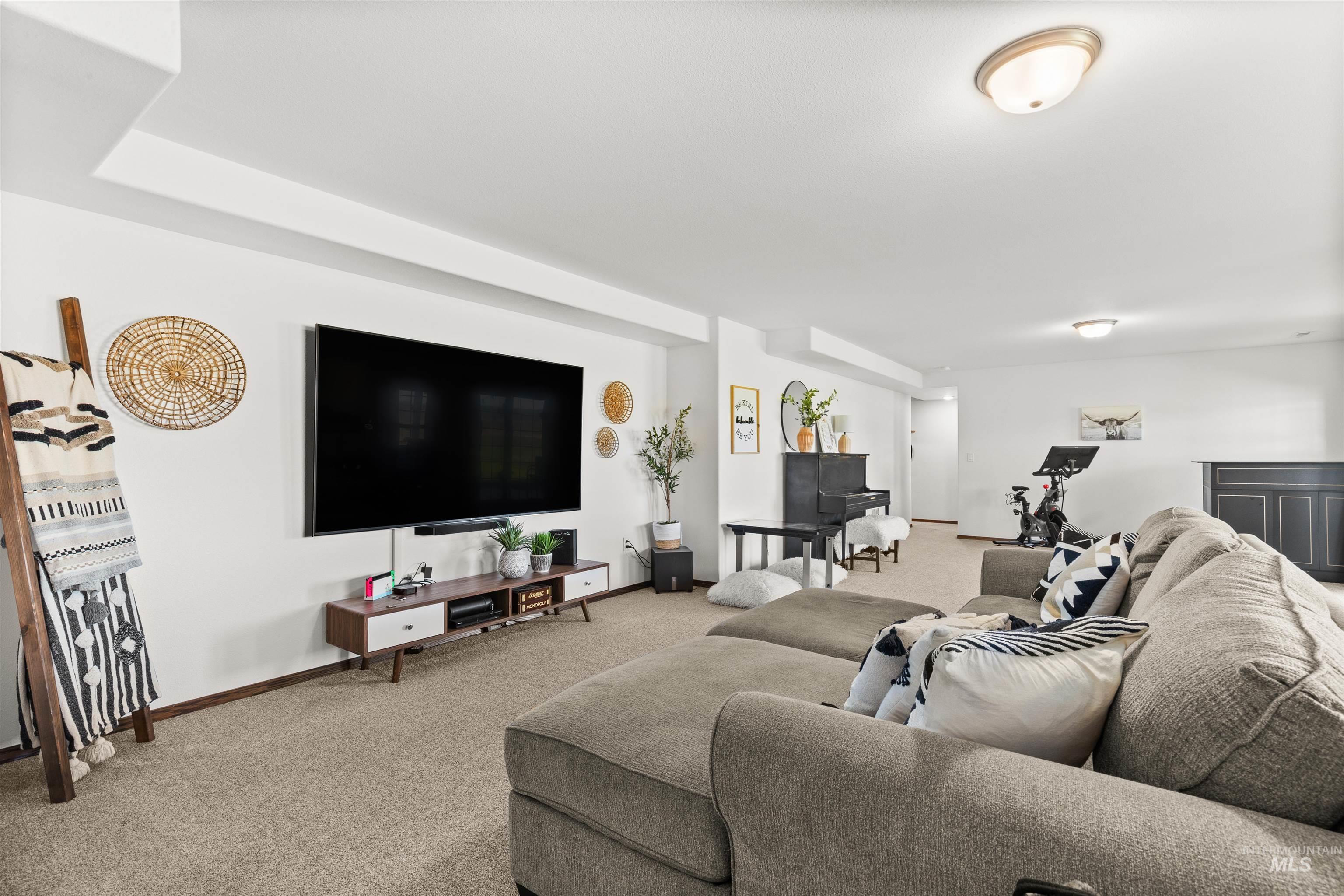 2510 Westridge Court, Clarkston, Washington 99403, 4 Bedrooms, 3 Bathrooms, Residential For Sale, Price $675,000,MLS 98945655