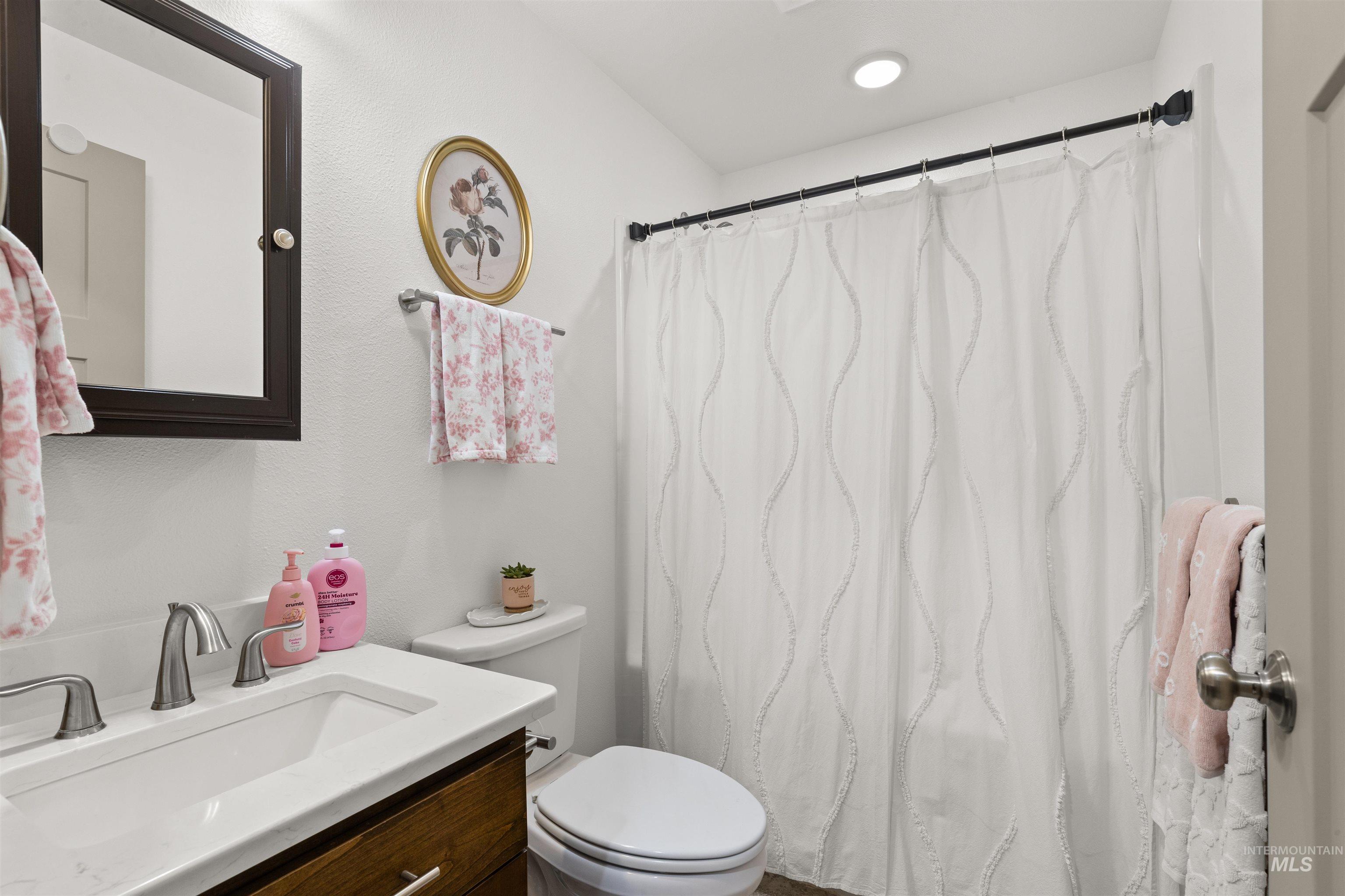 2510 Westridge Court, Clarkston, Washington 99403, 4 Bedrooms, 3 Bathrooms, Residential For Sale, Price $675,000,MLS 98945655