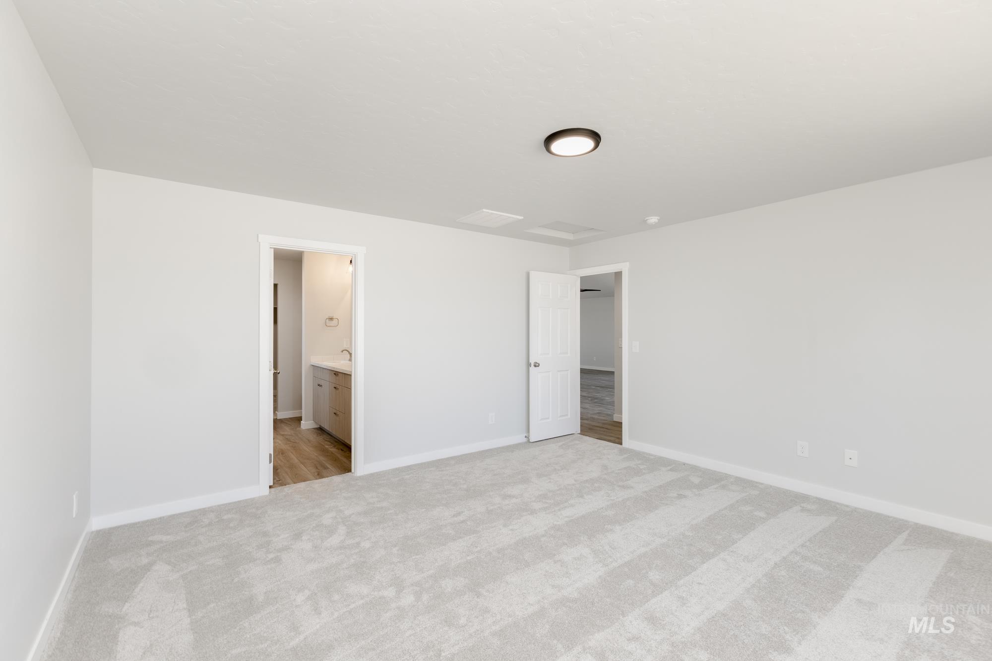 5213 Malachite St, Caldwell, Idaho 83605, 4 Bedrooms, 2 Bathrooms, Residential For Sale, Price $424,990,MLS 98945708