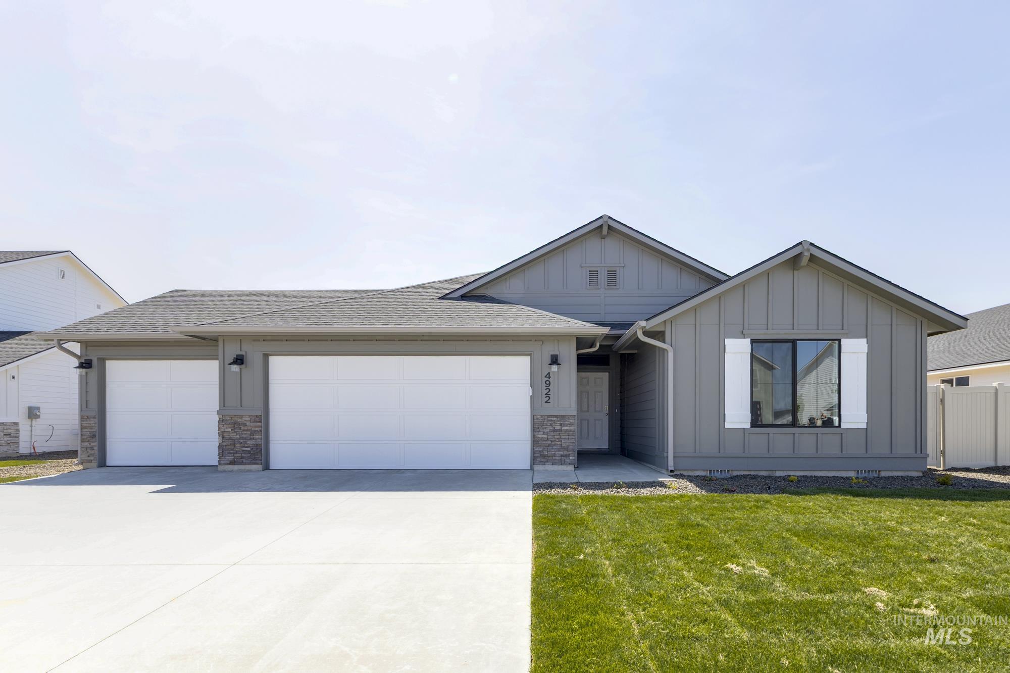 4922 Blue Silver St, Caldwell, Idaho 83605, 4 Bedrooms, 2 Bathrooms, Residential For Sale, Price $414,990,MLS 98945715