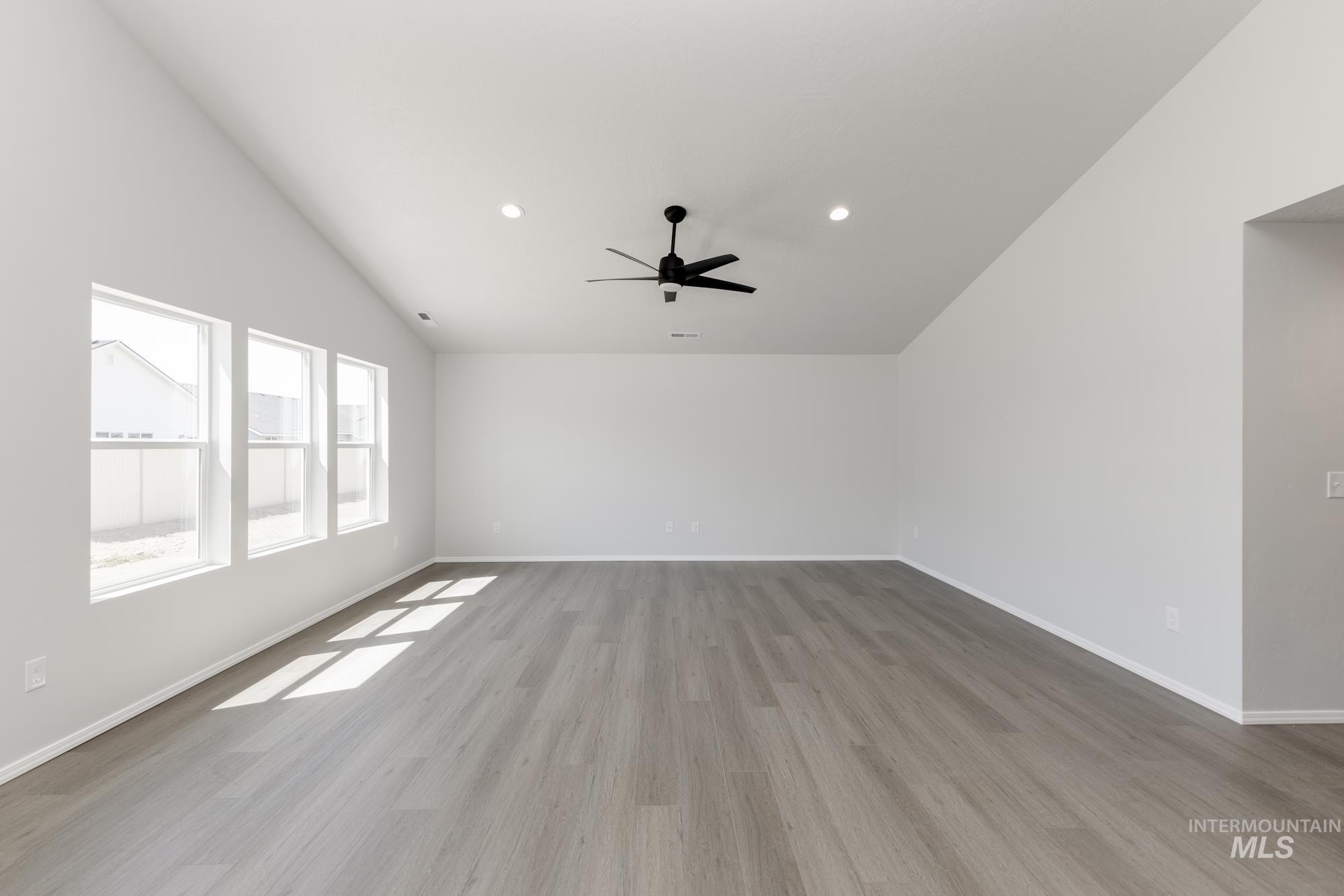 4922 Blue Silver St, Caldwell, Idaho 83605, 4 Bedrooms, 2 Bathrooms, Residential For Sale, Price $414,990,MLS 98945715