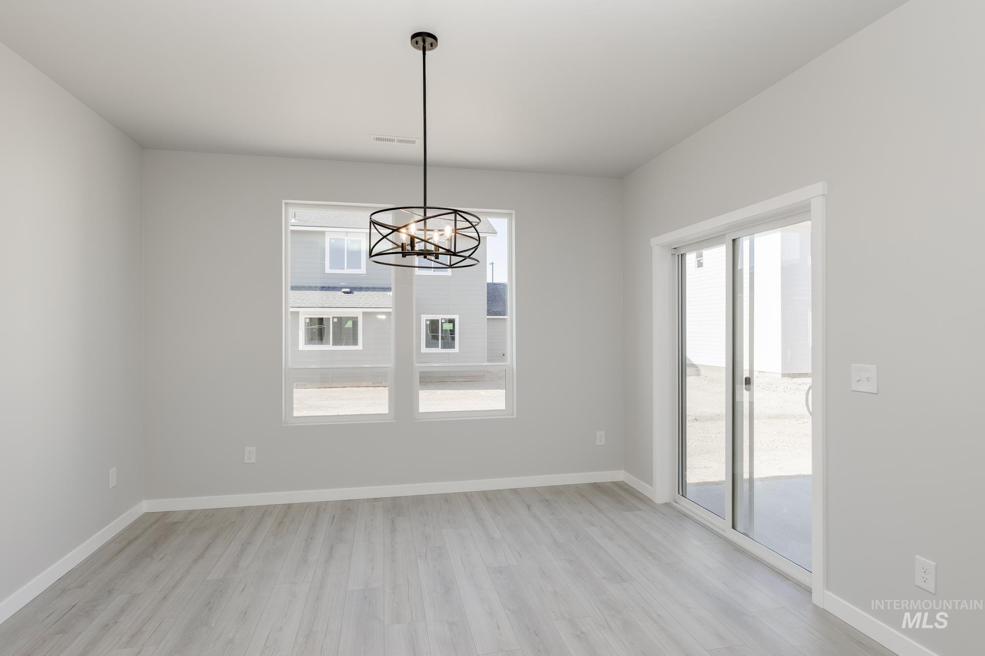 629 W Snowy Owl St, Kuna, Idaho 83634, 4 Bedrooms, 2 Bathrooms, Residential For Sale, Price $549,990, 98945723