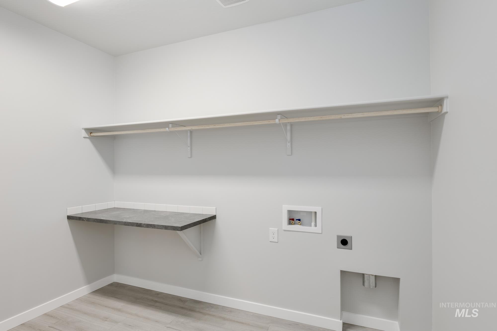 629 W Snowy Owl St, Kuna, Idaho 83634, 4 Bedrooms, 2 Bathrooms, Residential For Sale, Price $549,990, 98945723