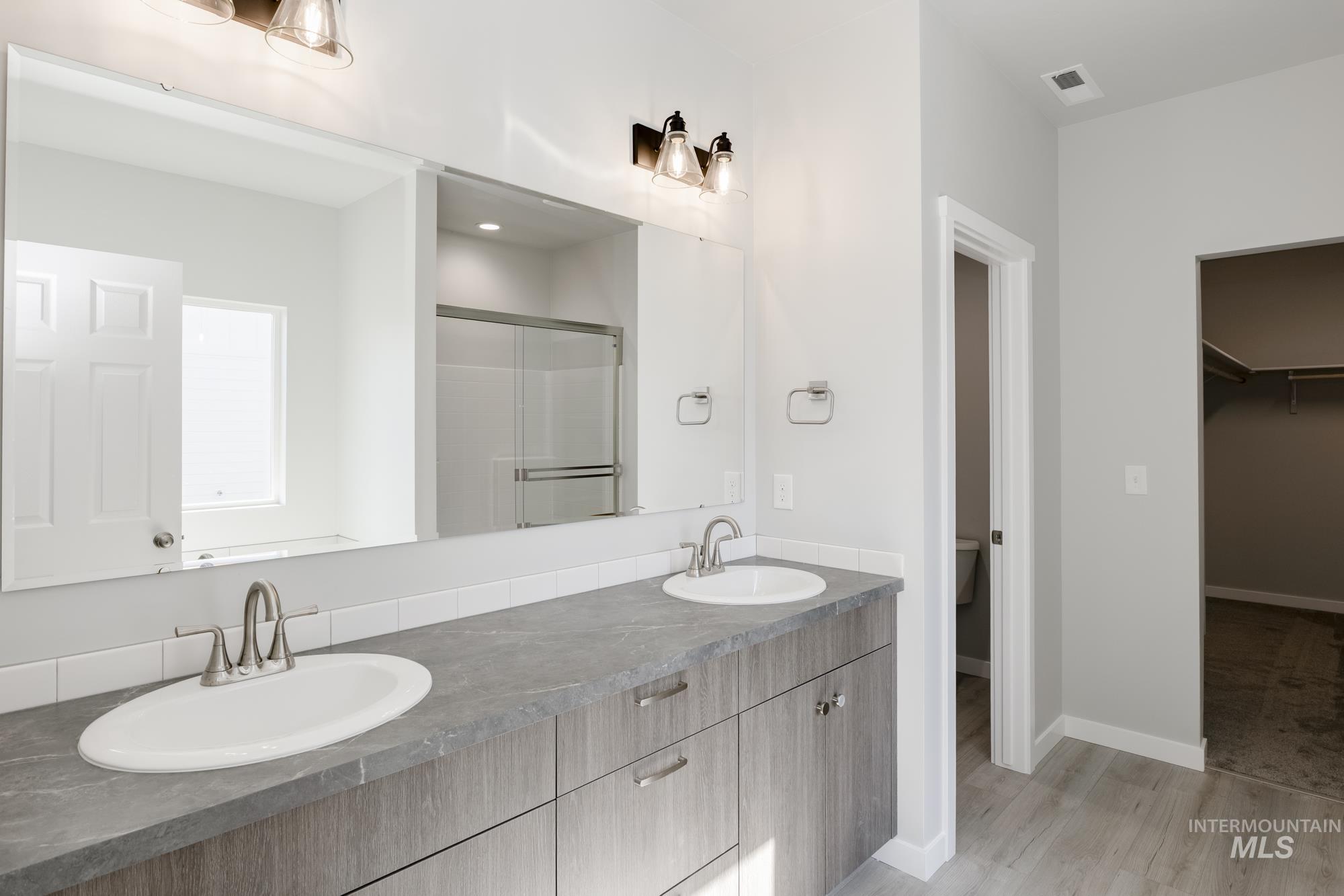 629 W Snowy Owl St, Kuna, Idaho 83634, 4 Bedrooms, 2 Bathrooms, Residential For Sale, Price $549,990, 98945723