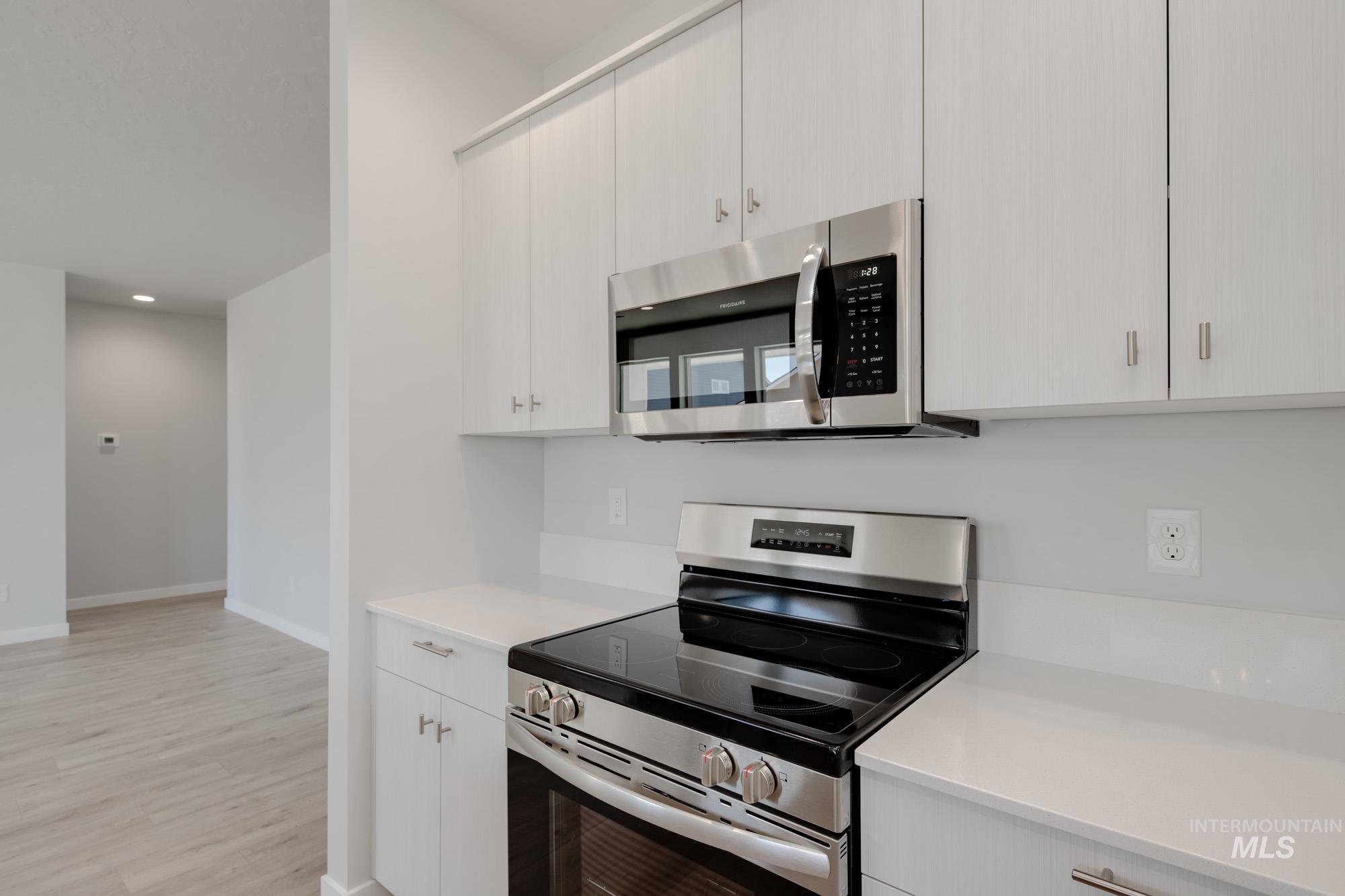 611 W Snowy Owl St, Kuna, Idaho 83634, 4 Bedrooms, 2 Bathrooms, Residential For Sale, Price $484,990,MLS 98945724