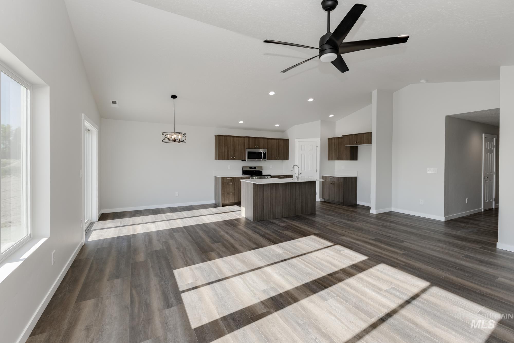 1436 N Coltsfoot Ave, Kuna, Idaho 83634, 3 Bedrooms, 2 Bathrooms, Residential For Sale, Price $399,990,MLS 98945737