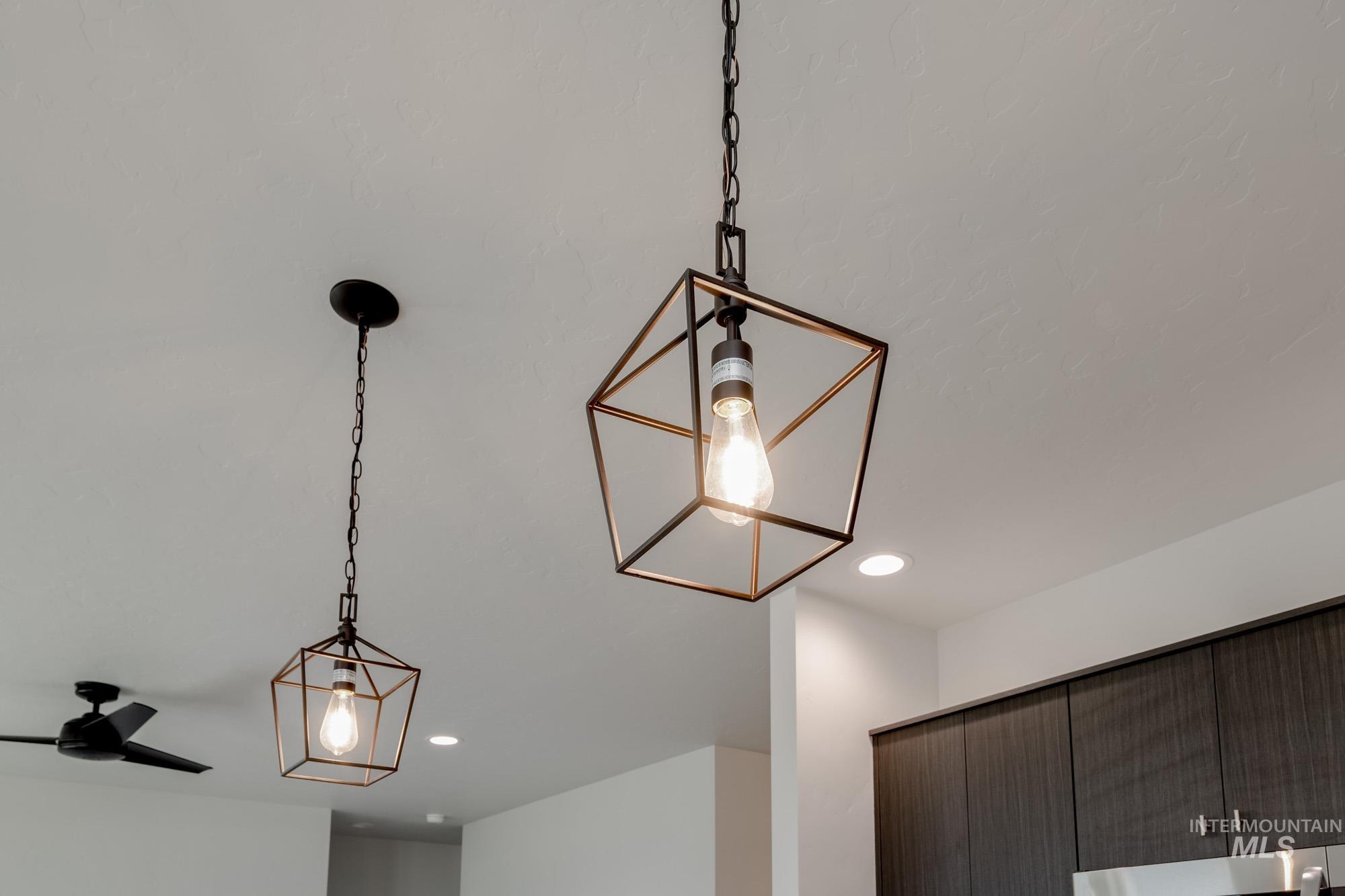 6410 S Banded Eagle Way, Boise, Idaho 83709, 4 Bedrooms, 2 Bathrooms, Residential For Sale, Price $584,990,MLS 98945741