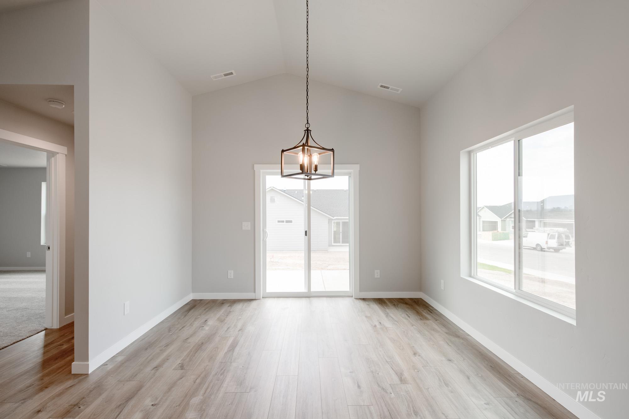 3937 W Tribute St, Meridian, Idaho 83642, 4 Bedrooms, 2 Bathrooms, Residential For Sale, Price $444,990,MLS 98945753