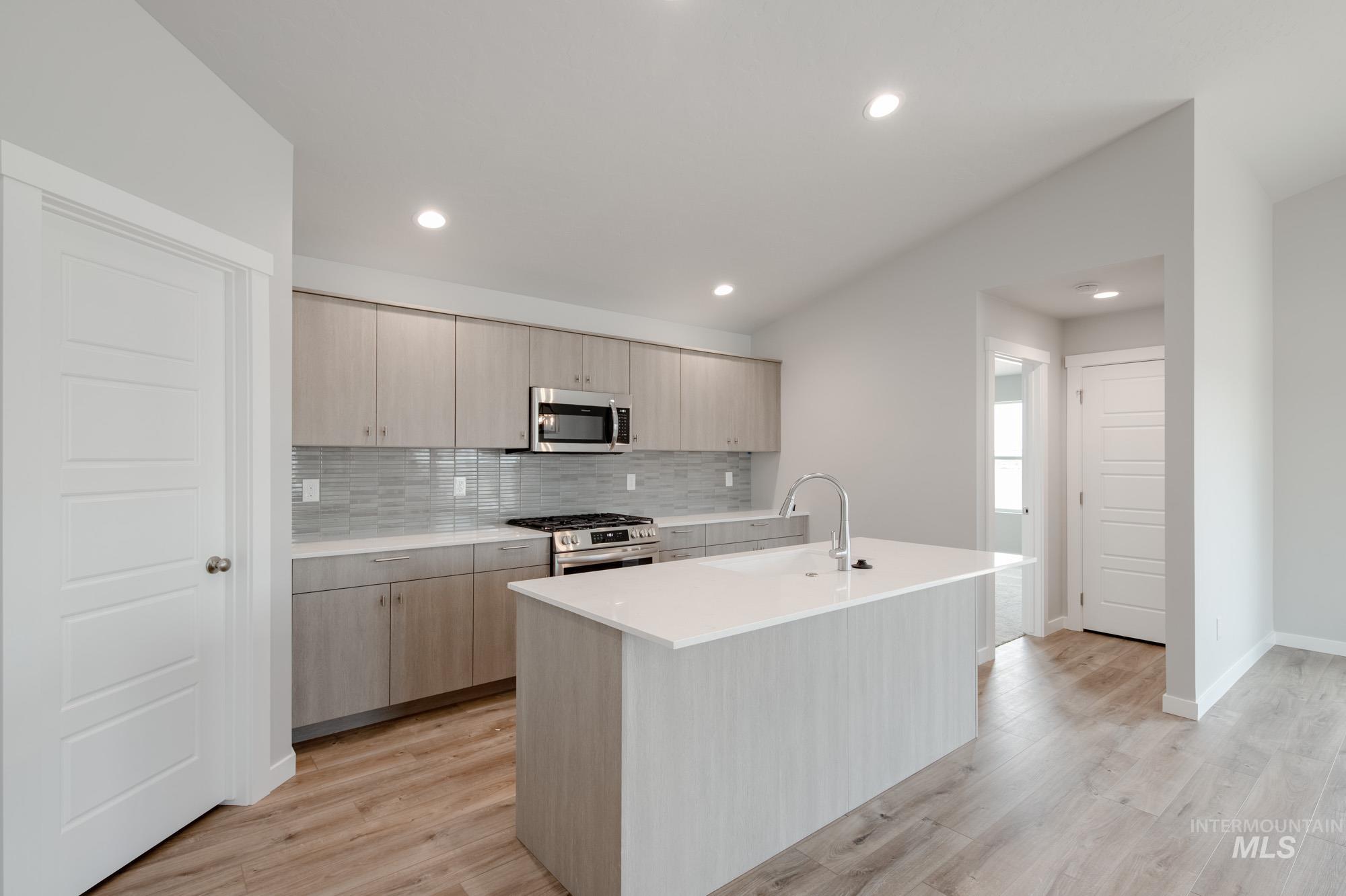 3937 W Tribute St, Meridian, Idaho 83642, 4 Bedrooms, 2 Bathrooms, Residential For Sale, Price $444,990,MLS 98945753