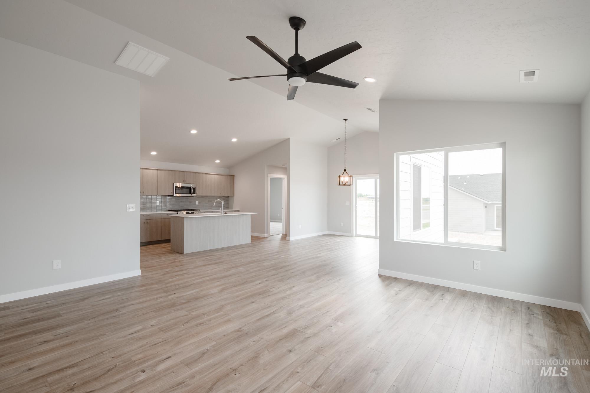 3937 W Tribute St, Meridian, Idaho 83642, 4 Bedrooms, 2 Bathrooms, Residential For Sale, Price $444,990,MLS 98945753