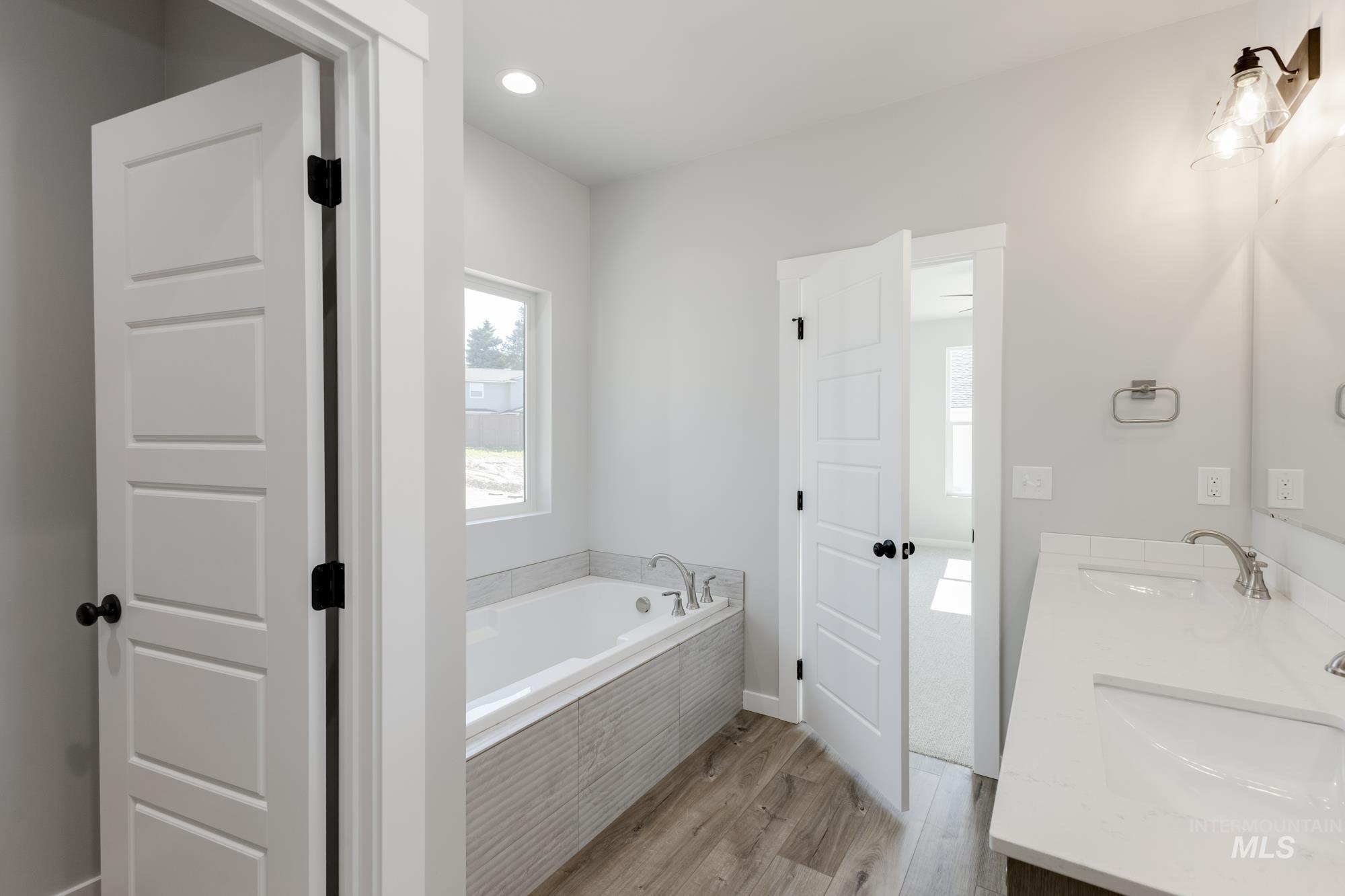 3115 S Carie Ave, Boise, Idaho 83709, 3 Bedrooms, 2 Bathrooms, Residential For Sale, Price $509,990,MLS 98945760