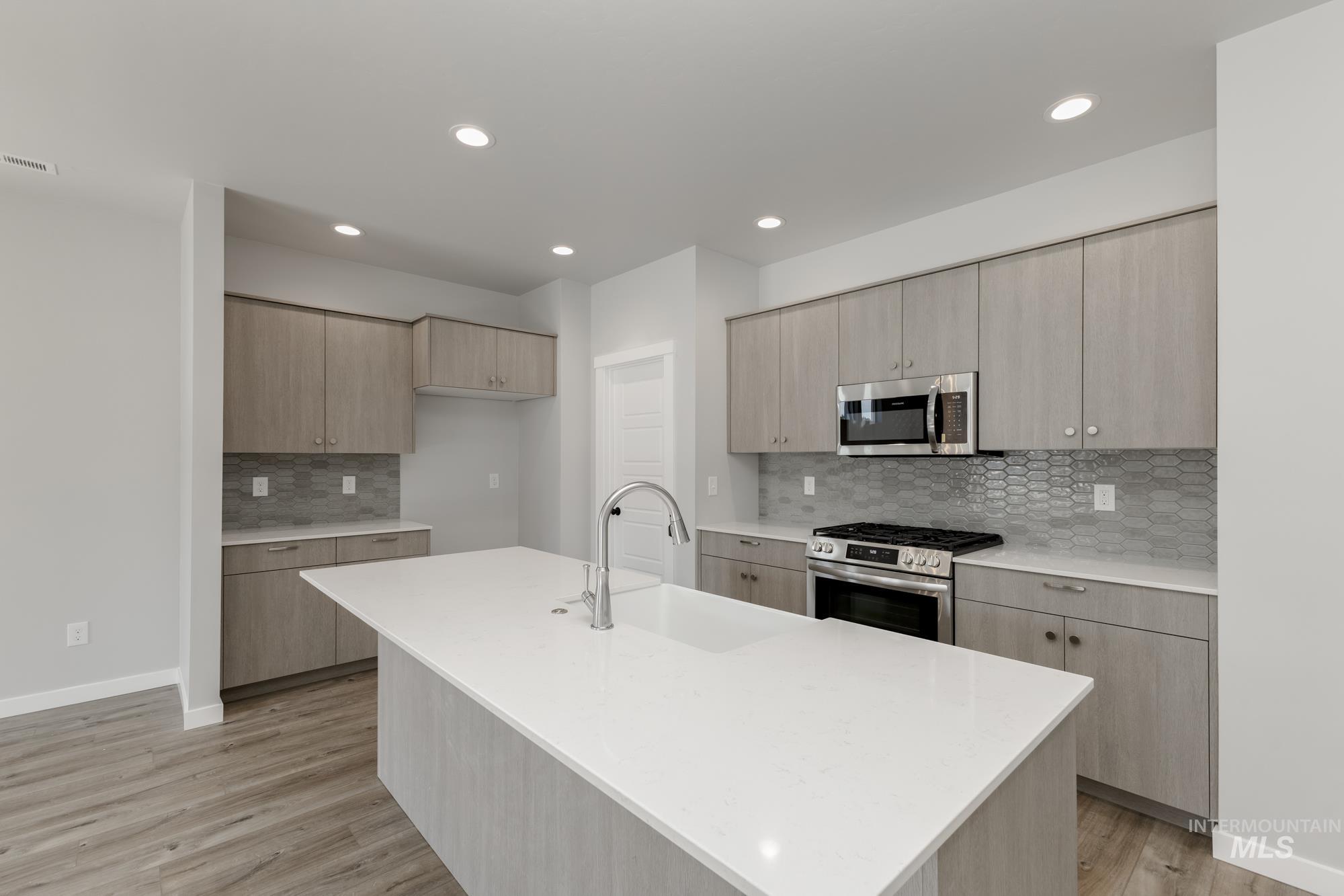 3115 S Carie Ave, Boise, Idaho 83709, 3 Bedrooms, 2 Bathrooms, Residential For Sale, Price $509,990,MLS 98945760