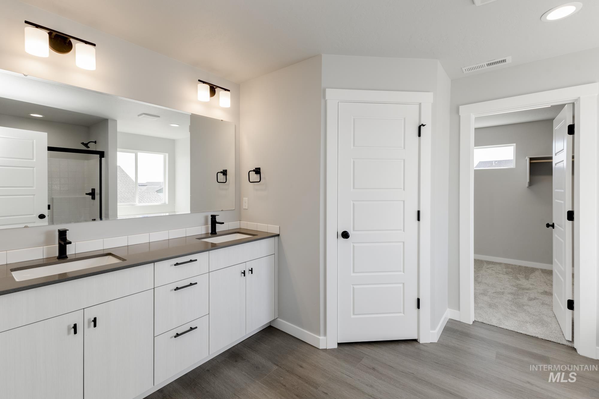 13726 Oliver Street, Caldwell, Idaho 83607, 4 Bedrooms, 3 Bathrooms, Residential For Sale, Price $514,990,MLS 98945775