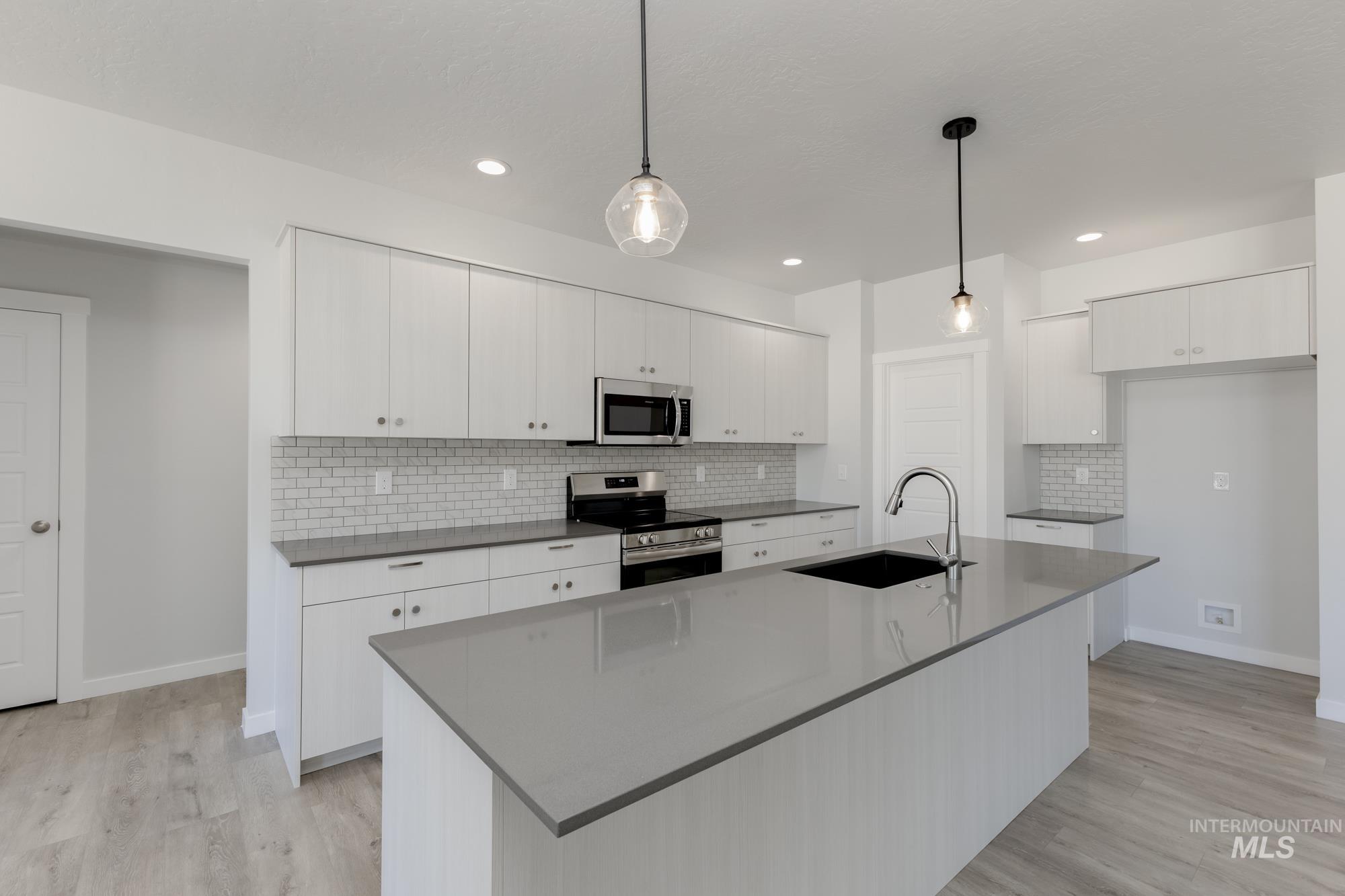 1002 E Perjue Basin Dr, Nampa, Idaho 83686, 4 Bedrooms, 2 Bathrooms, Residential For Sale, Price $529,990, 98945779