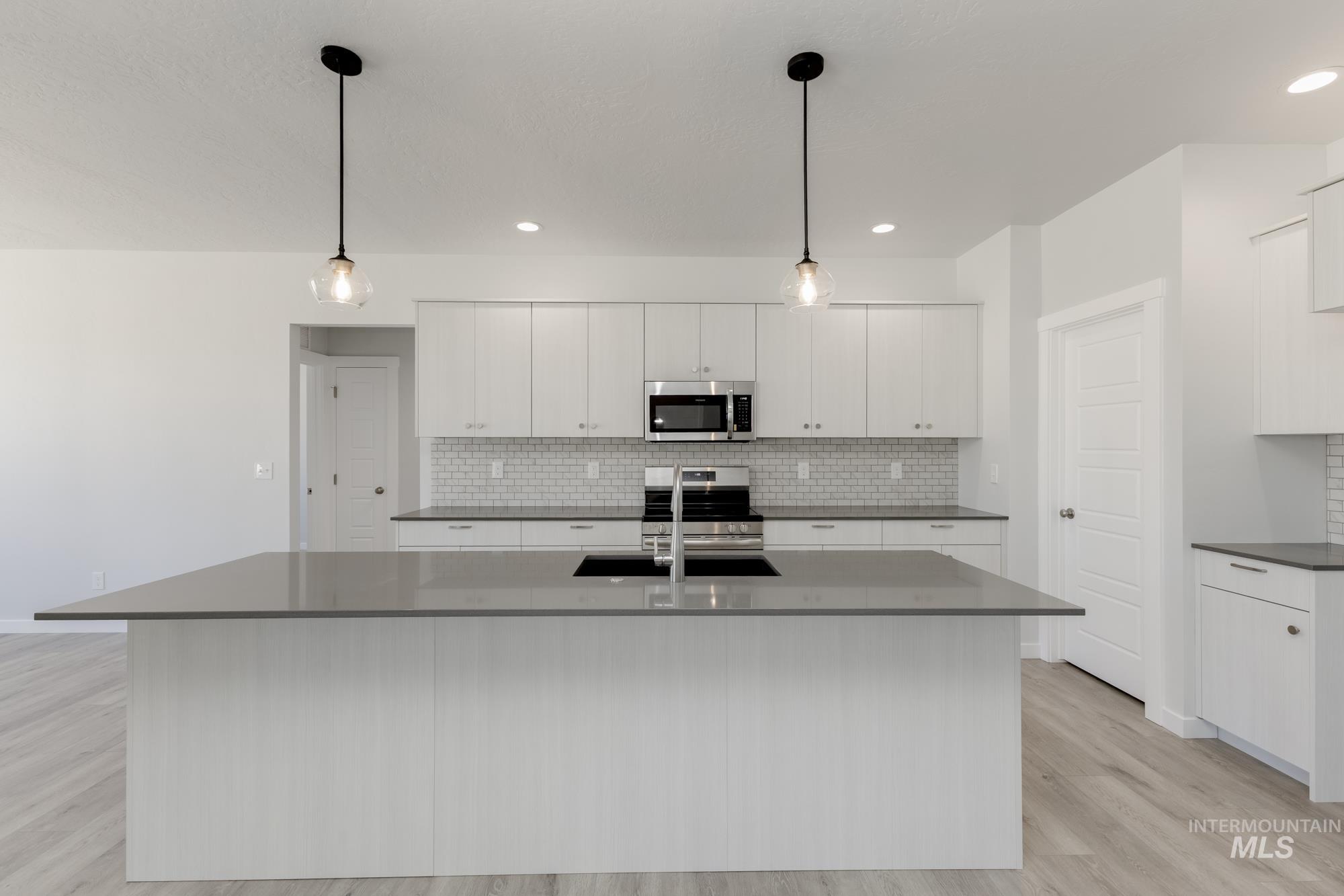 1002 E Perjue Basin Dr, Nampa, Idaho 83686, 4 Bedrooms, 2 Bathrooms, Residential For Sale, Price $529,990, 98945779