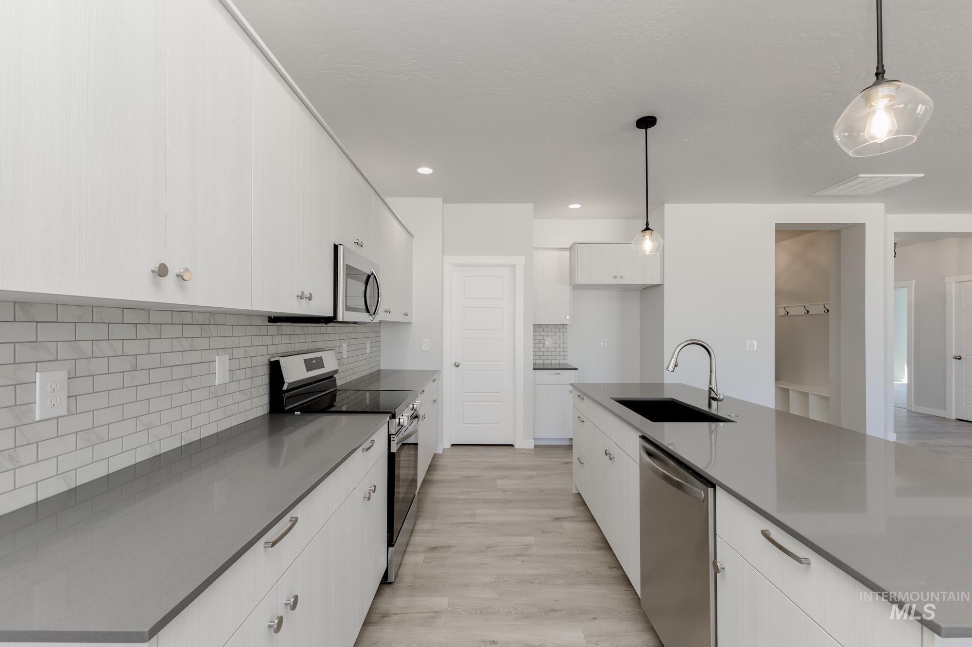 1002 E Perjue Basin Dr, Nampa, Idaho 83686, 4 Bedrooms, 2 Bathrooms, Residential For Sale, Price $529,990, 98945779