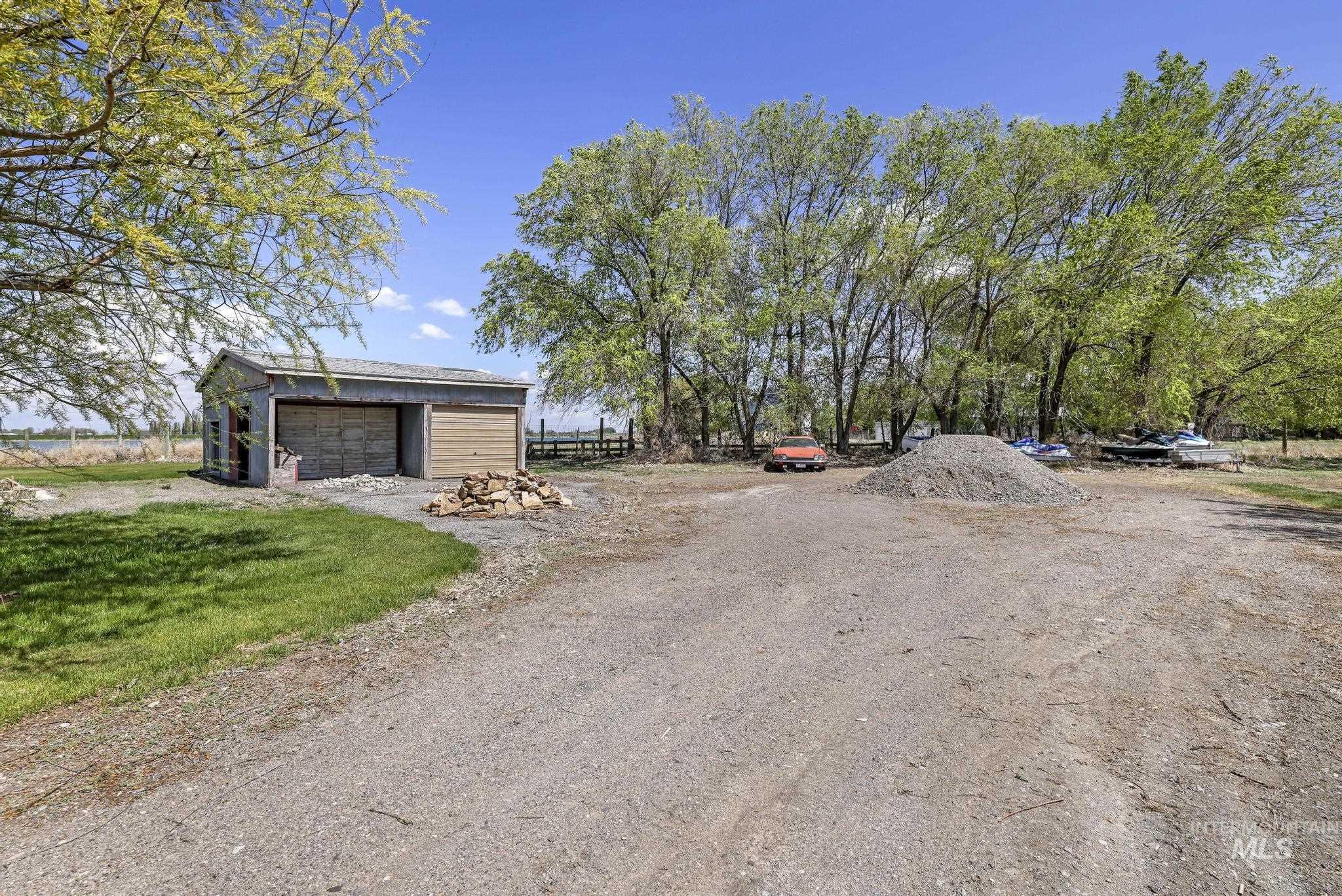 392 W 90 N, Burley, Idaho 83318-5070, Land For Sale, Price $2,300,000,MLS 98945803