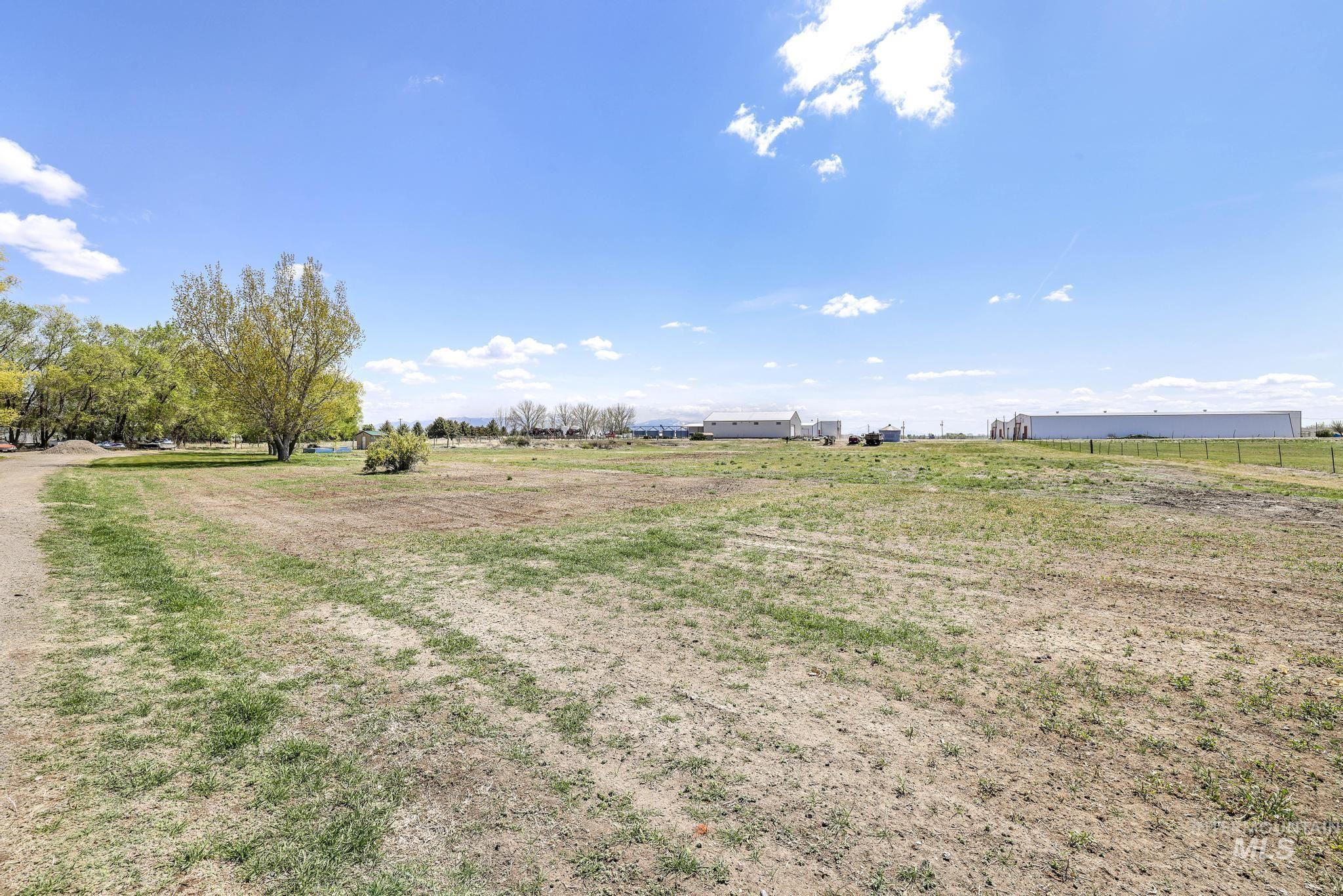 392 W 90 N, Burley, Idaho 83318-5070, Land For Sale, Price $2,300,000,MLS 98945803