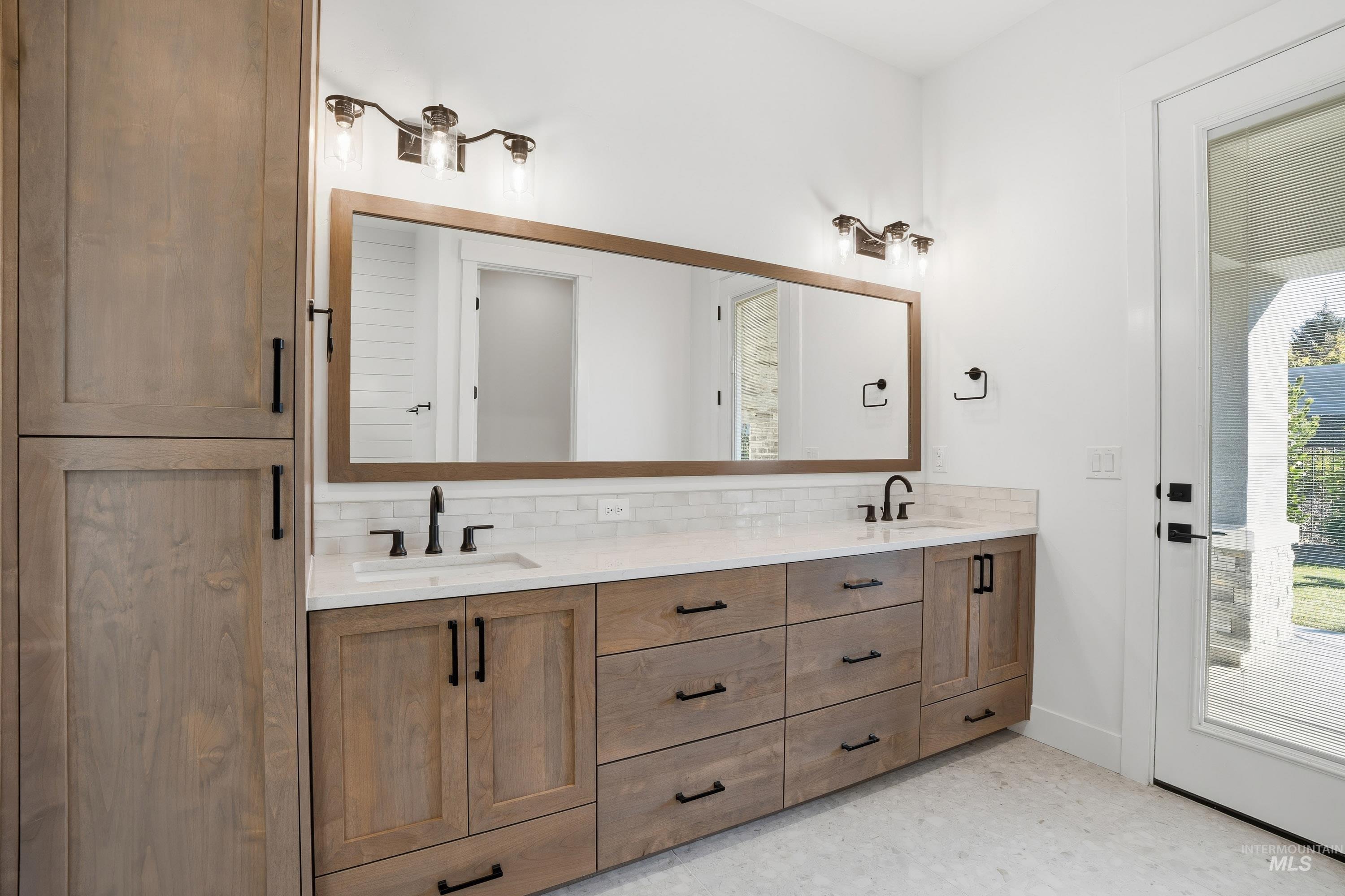 2182 N Annadale Ave, Eagle, Idaho 83616, 4 Bedrooms, 3.5 Bathrooms, Residential For Sale, Price $1,249,000,MLS 98945914