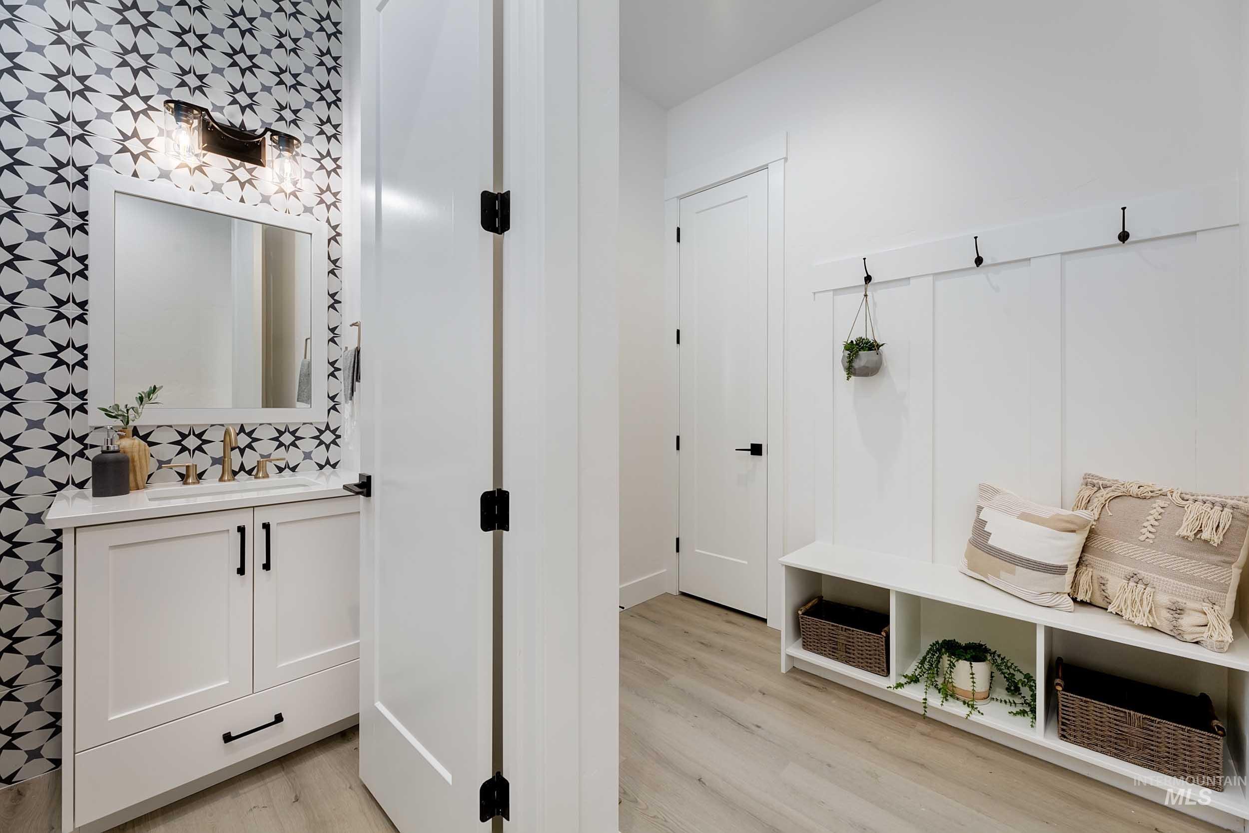 2158 N Annadale Ave., Eagle, Idaho 83616, 4 Bedrooms, 3.5 Bathrooms, Residential For Sale, Price $1,189,999,MLS 98945919