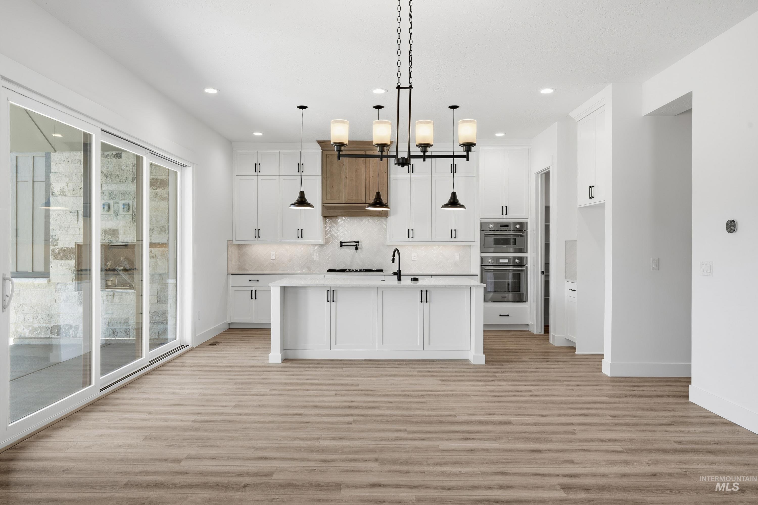 2158 N Annadale Ave., Eagle, Idaho 83616, 4 Bedrooms, 3.5 Bathrooms, Residential For Sale, Price $1,149,999,MLS 98945919