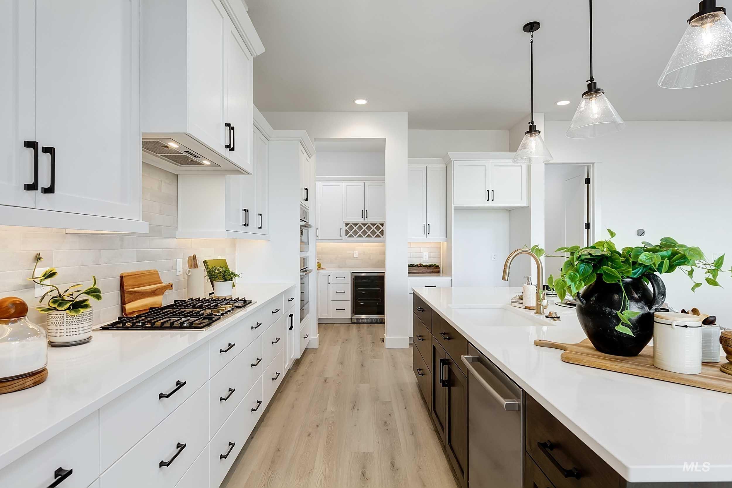 2158 N Annadale Ave., Eagle, Idaho 83616, 4 Bedrooms, 3.5 Bathrooms, Residential For Sale, Price $1,189,999,MLS 98945919