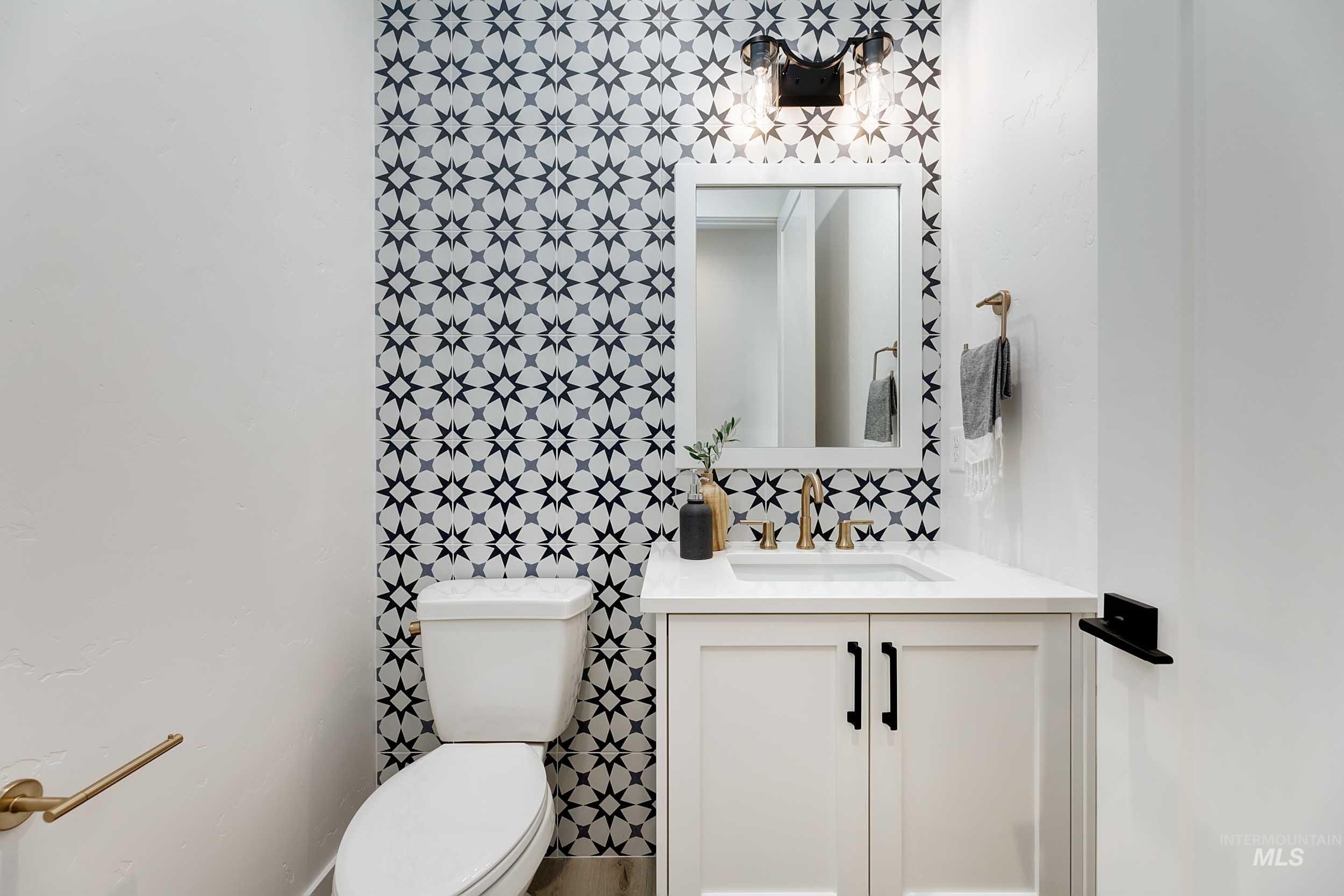 2158 N Annadale Ave., Eagle, Idaho 83616, 4 Bedrooms, 3.5 Bathrooms, Residential For Sale, Price $1,189,999,MLS 98945919