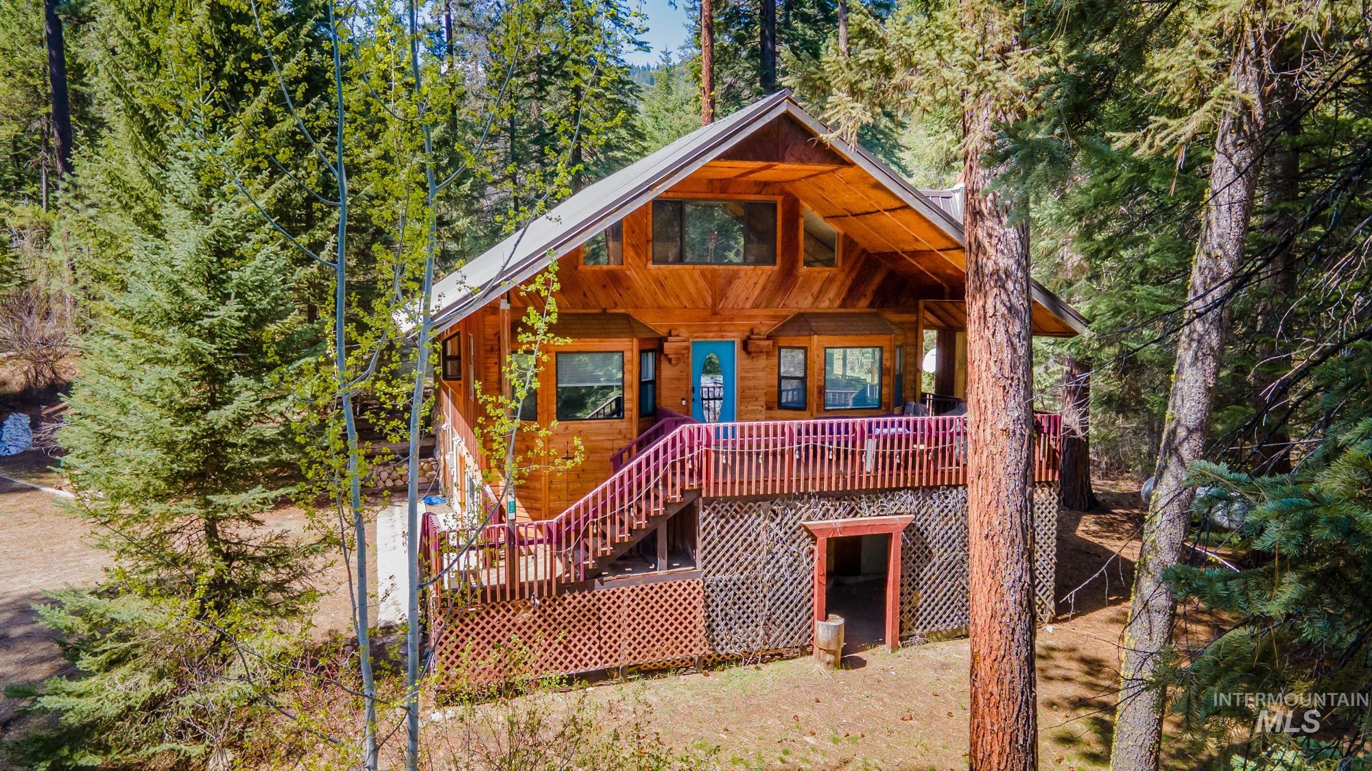 17 Stony Brook Lane, Garden Valley, Idaho 83622, 3 Bedrooms, 3 Bathrooms, Residential For Sale, Price $729,900, 98945965