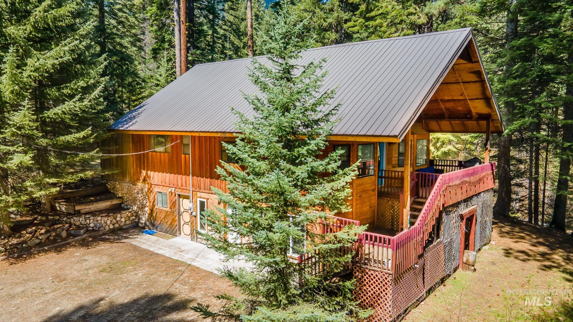 17 Stony Brook Lane, Garden Valley, Idaho 83622, 3 Bedrooms, 3 Bathrooms, Residential For Sale, Price $729,900, 98945965