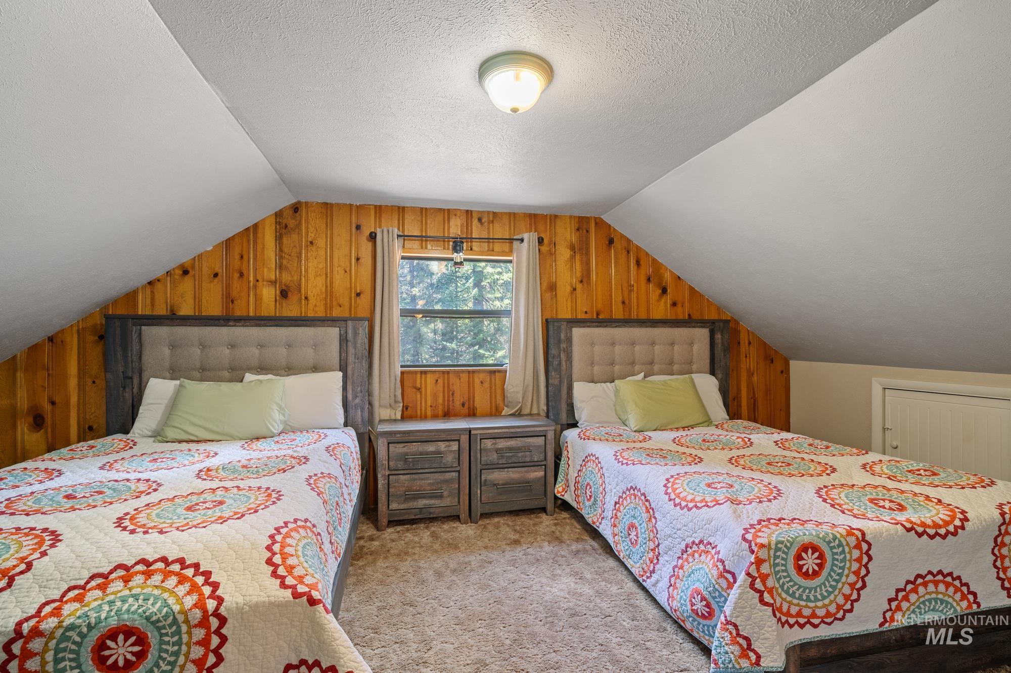 17 Stony Brook Lane, Garden Valley, Idaho 83622, 3 Bedrooms, 3 Bathrooms, Residential For Sale, Price $729,900, 98945965