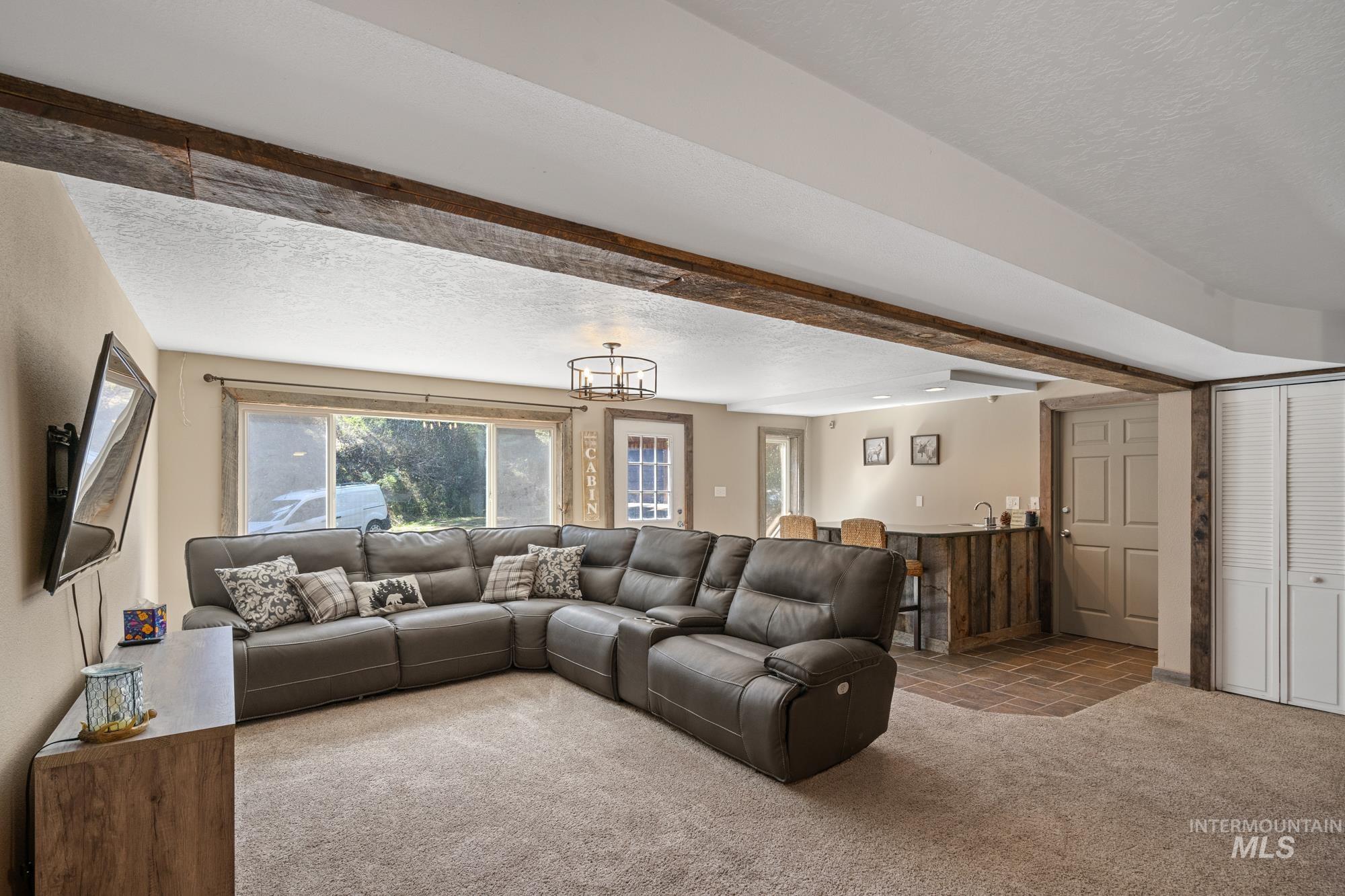 17 Stony Brook Lane, Garden Valley, Idaho 83622, 3 Bedrooms, 3 Bathrooms, Residential For Sale, Price $729,900, 98945965