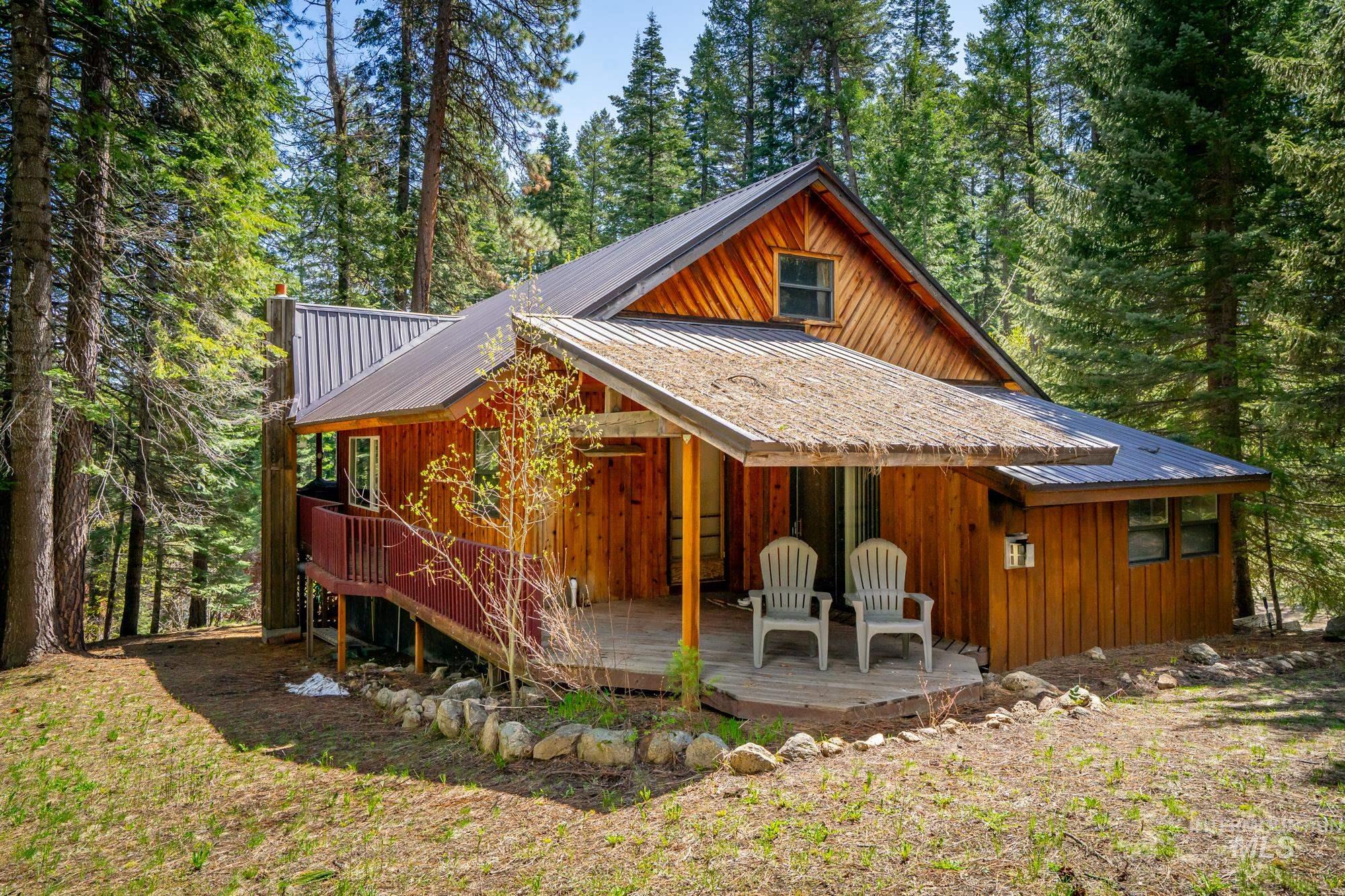 17 Stony Brook Lane, Garden Valley, Idaho 83622, 3 Bedrooms, 3 Bathrooms, Residential For Sale, Price $729,900, 98945965