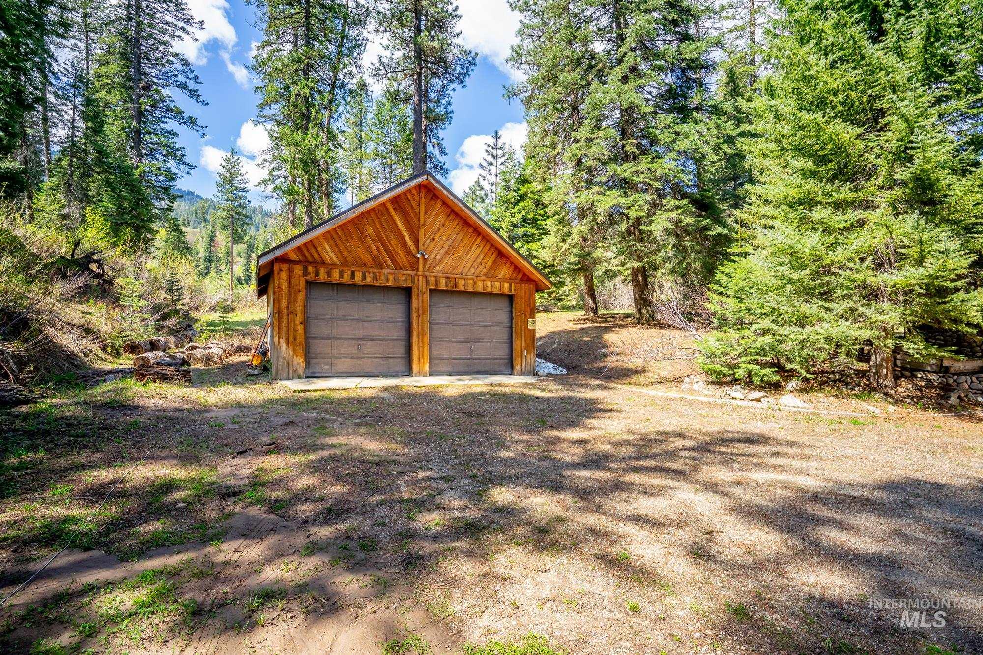17 Stony Brook Lane, Garden Valley, Idaho 83622, 3 Bedrooms, 3 Bathrooms, Residential For Sale, Price $729,900, 98945965