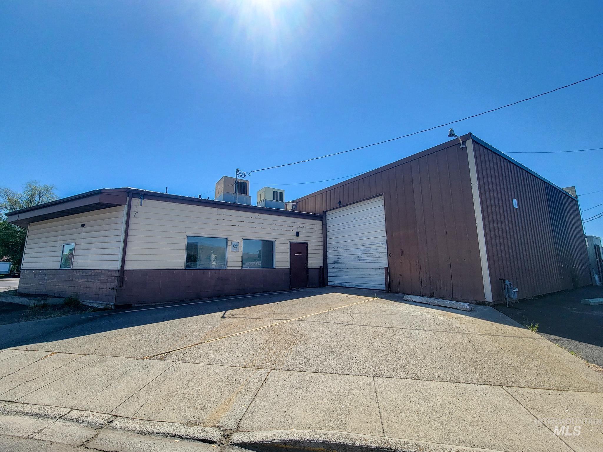 400 Diagonal, Clarkston, Washington 99403, Business/Commercial For Sale, Price $399,900,MLS 98945990