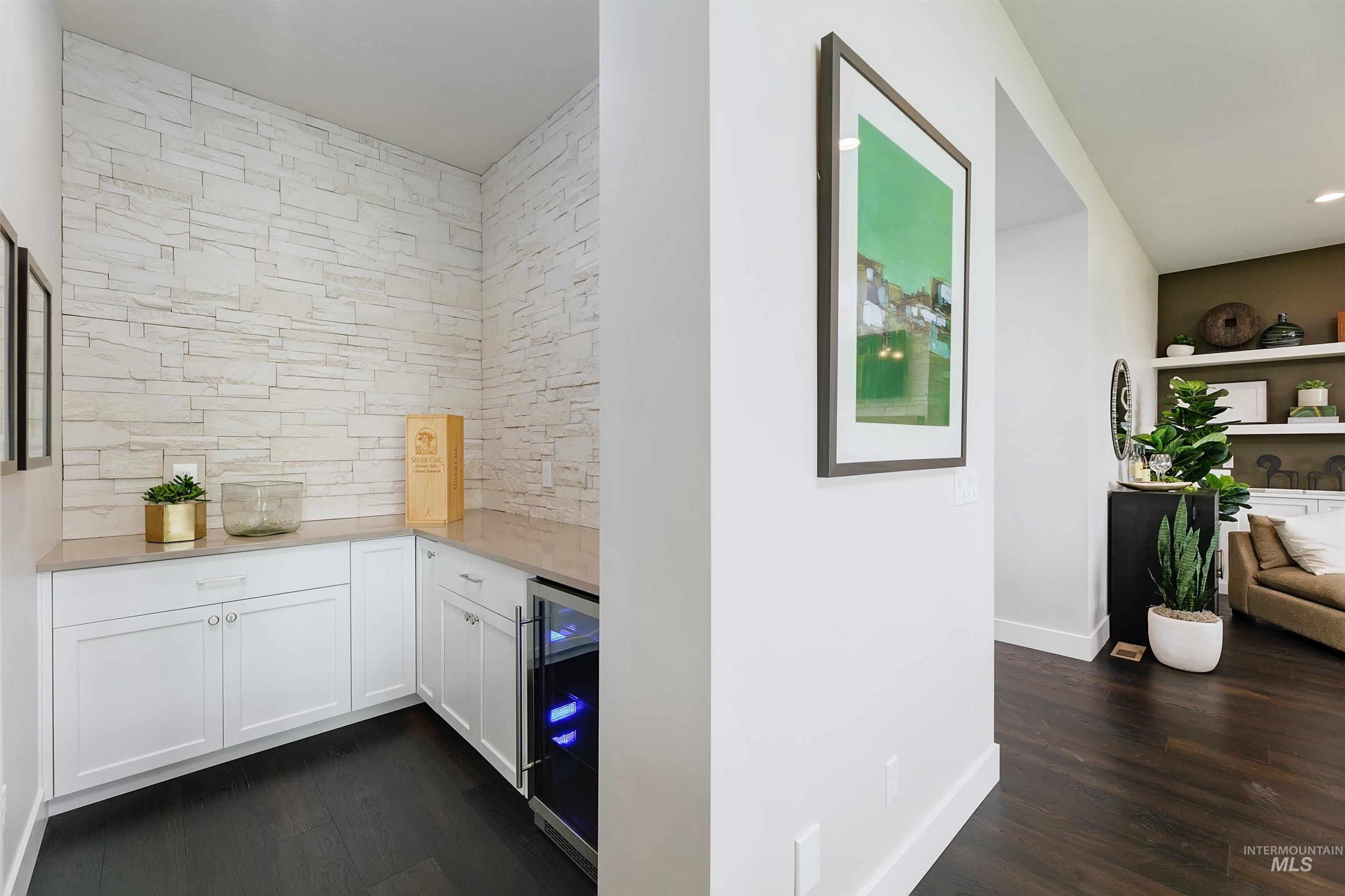 104 S Gresham Way, Eagle, Idaho 83616, 3 Bedrooms, 3.5 Bathrooms, Residential For Sale, Price $1,289,000, 98946011