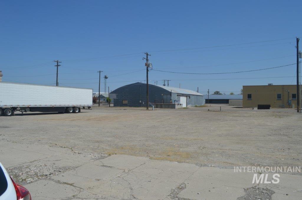 490 S Oregon, Ontario, Oregon 97914, Business/Commercial For Sale, Price $200,000,MLS 98946018