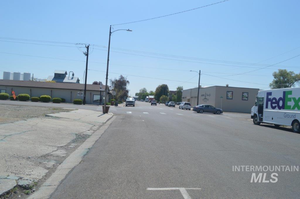 490 S Oregon, Ontario, Oregon 97914, Business/Commercial For Sale, Price $200,000,MLS 98946018