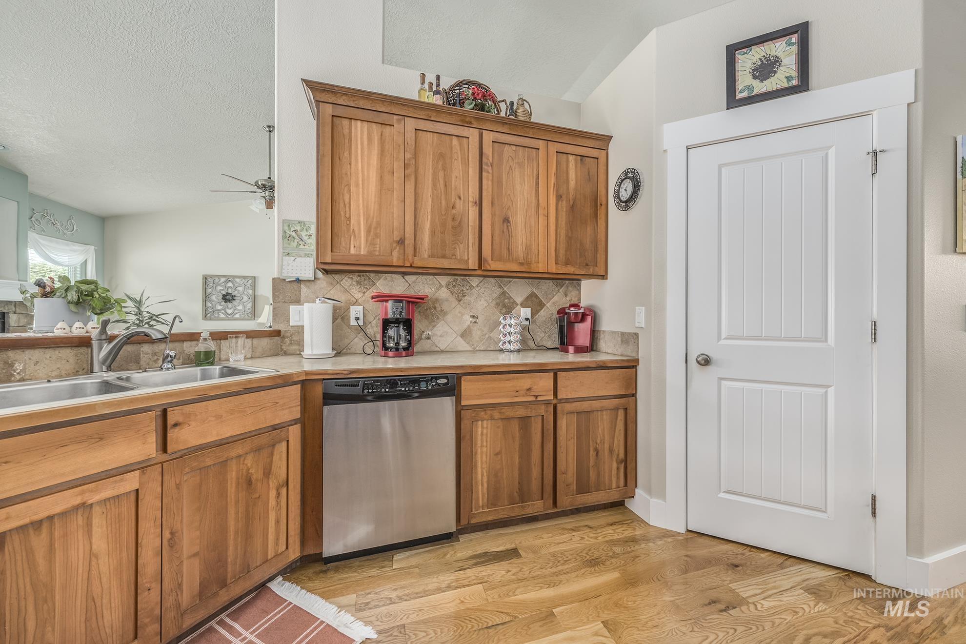 420 W Indianhead Rd, Weiser, Idaho 83672, 3 Bedrooms, 2 Bathrooms, Residential For Sale, Price $519,000,MLS 98946229