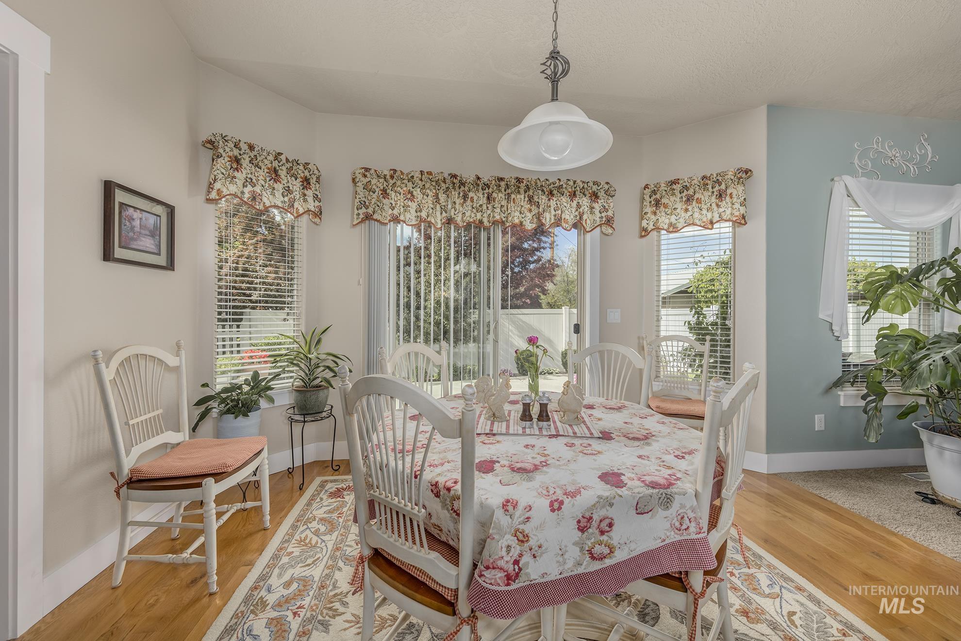 420 W Indianhead Rd, Weiser, Idaho 83672, 3 Bedrooms, 2 Bathrooms, Residential For Sale, Price $519,000,MLS 98946229