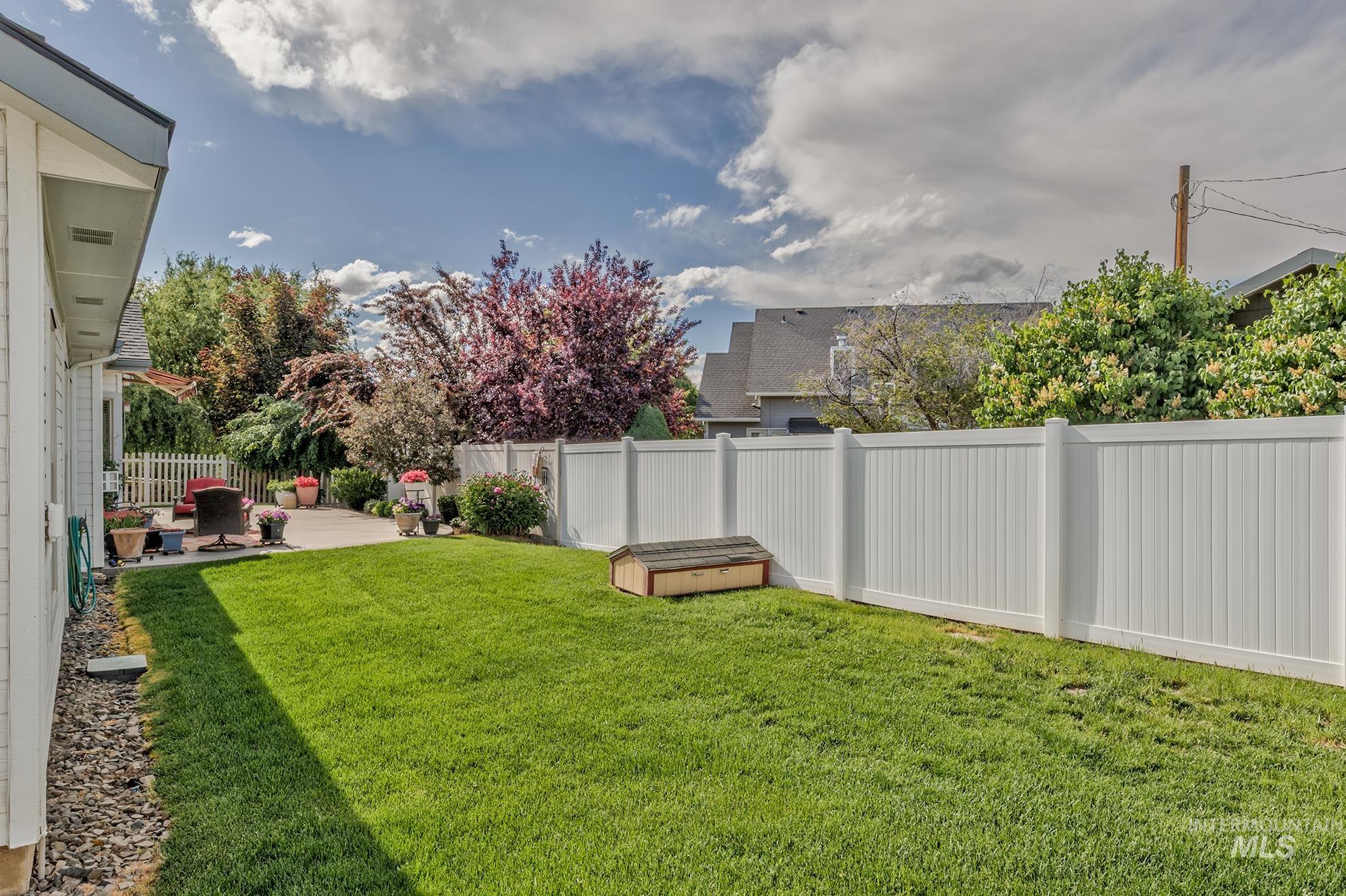 420 W Indianhead Rd, Weiser, Idaho 83672, 3 Bedrooms, 2 Bathrooms, Residential For Sale, Price $519,000,MLS 98946229