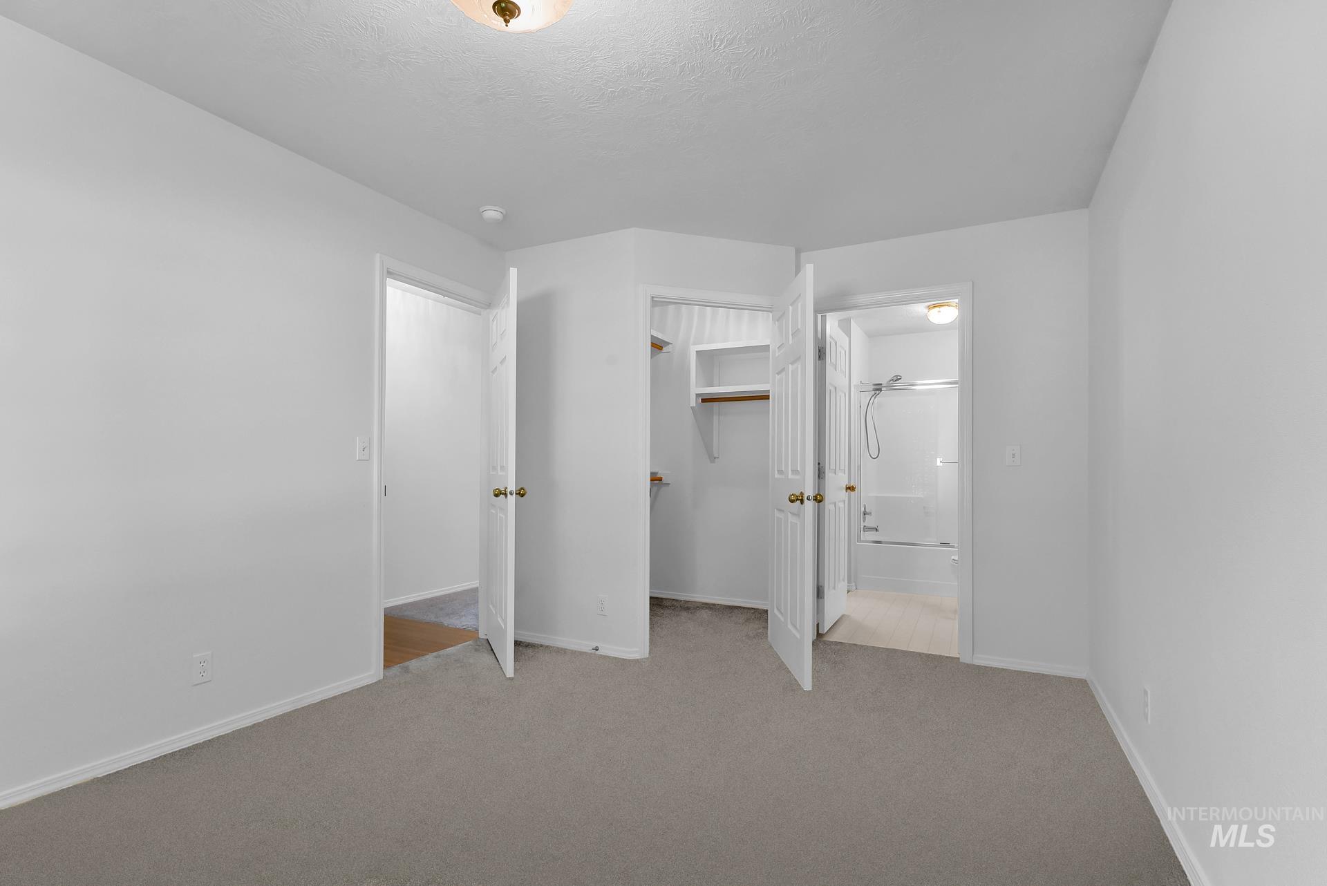 227 E Spinosa Dr, Meridian, Idaho 83646-3345, 2 Bedrooms, 2 Bathrooms, Residential For Sale, Price $389,900,MLS 98946292