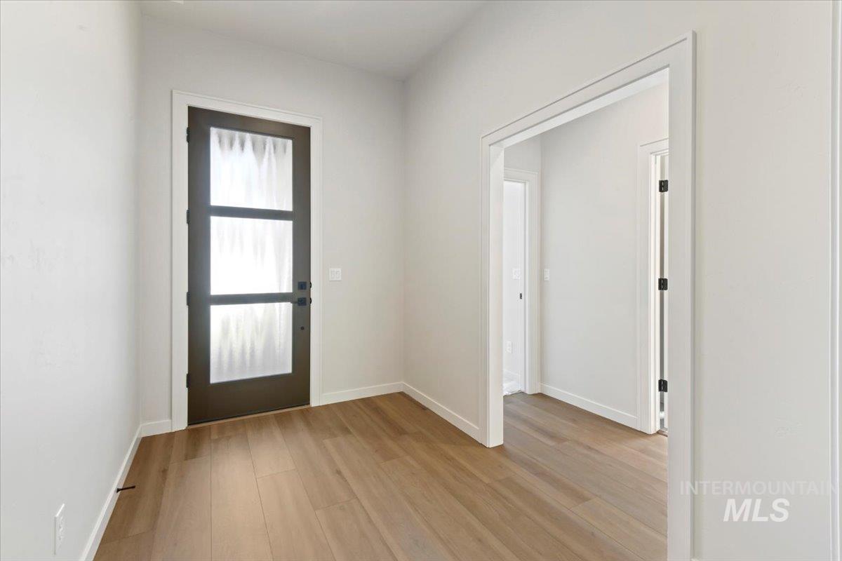 1379 W Ultar Dr, Nampa, Idaho 83686, 3 Bedrooms, 2 Bathrooms, Residential For Sale, Price $573,900, 98946313