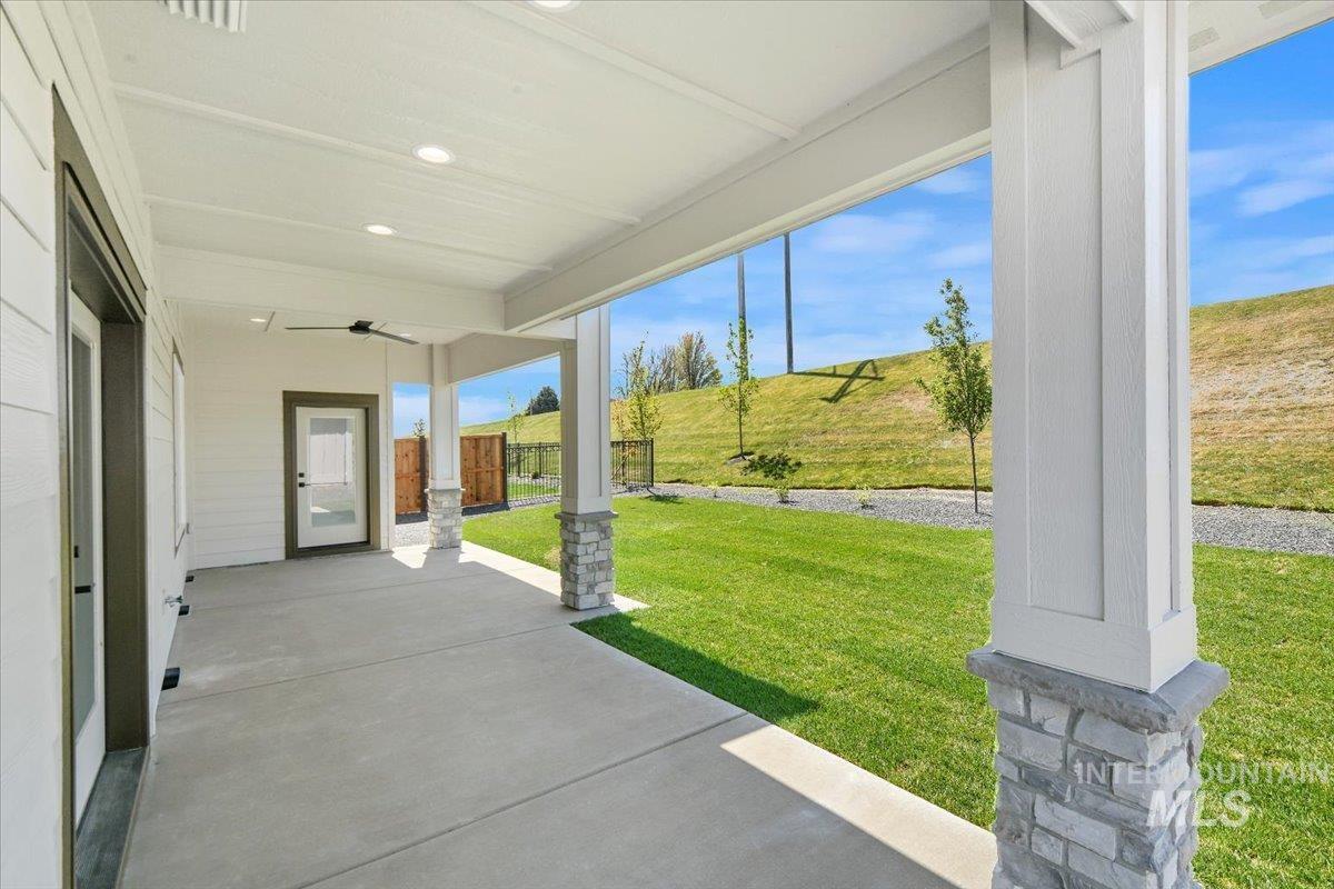 1379 W Ultar Dr, Nampa, Idaho 83686, 3 Bedrooms, 2 Bathrooms, Residential For Sale, Price $573,900, 98946313