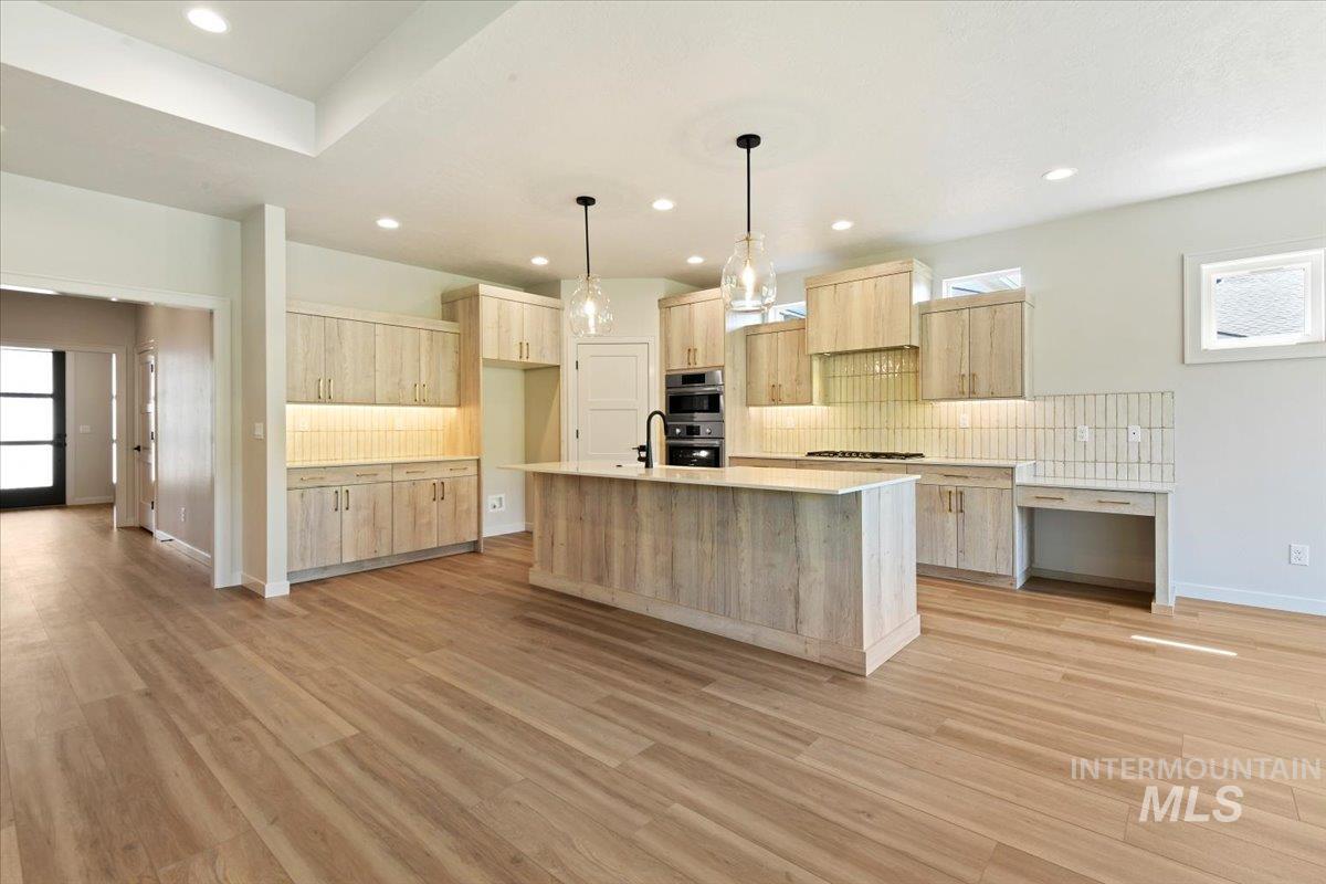 1379 W Ultar Dr, Nampa, Idaho 83686, 3 Bedrooms, 2 Bathrooms, Residential For Sale, Price $573,900, 98946313