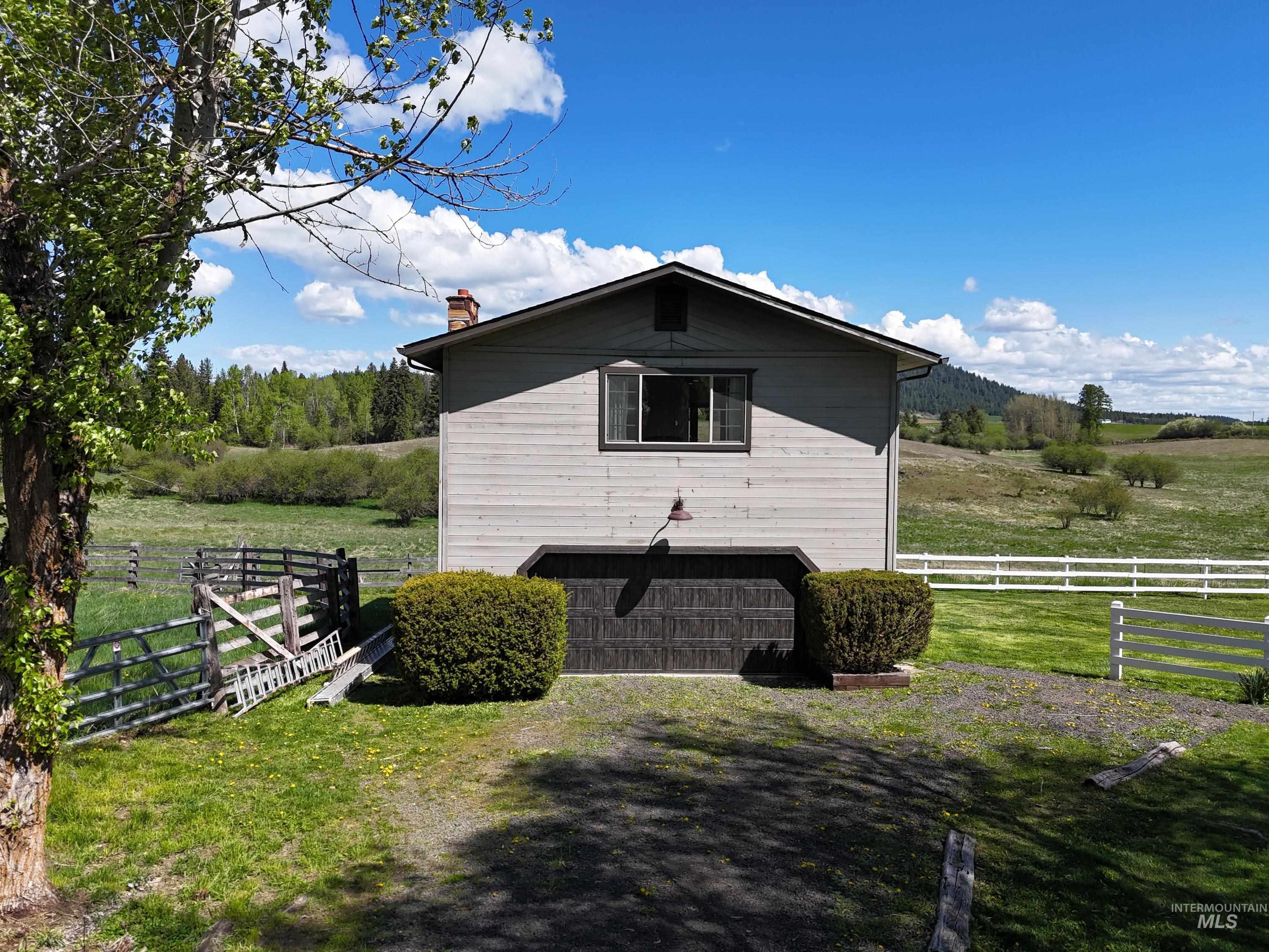 56922 S Hwy 97, St. Maries, Idaho 83861, 2 Bedrooms, 2 Bathrooms, Farm & Ranch For Sale, Price $2,490,000, 98946368