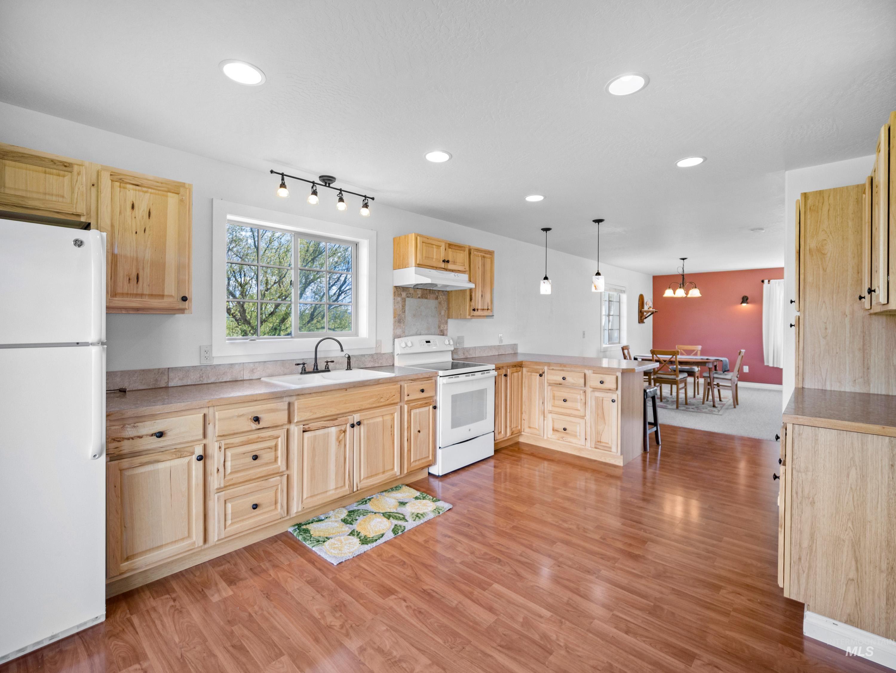 56922 S Hwy 97, St. Maries, Idaho 83861, 2 Bedrooms, 2 Bathrooms, Farm & Ranch For Sale, Price $2,490,000, 98946368