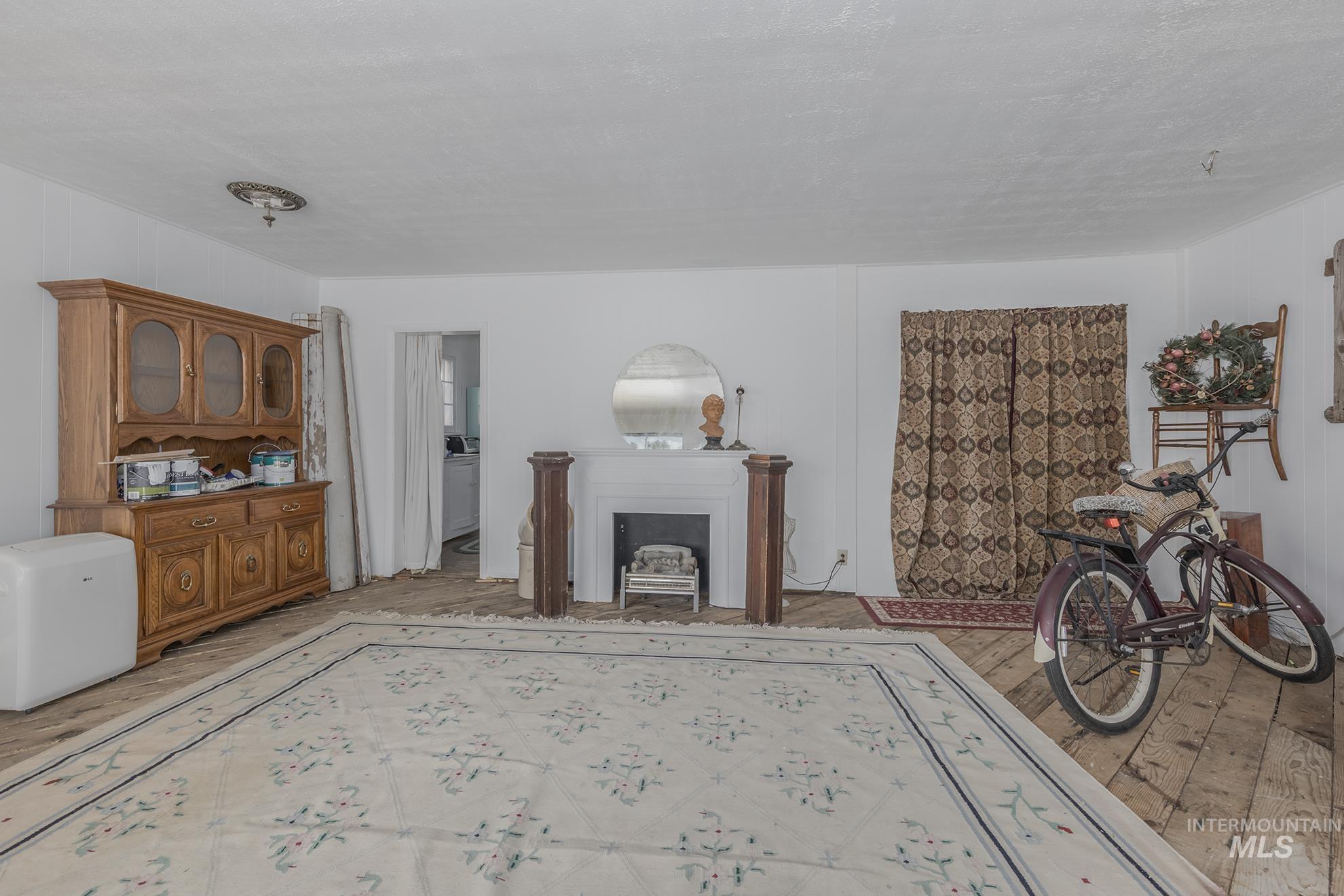 303 Illinois Ave, Council, Idaho 83612, 2 Bedrooms, 2 Bathrooms, Residential For Sale, Price $289,000,MLS 98946515