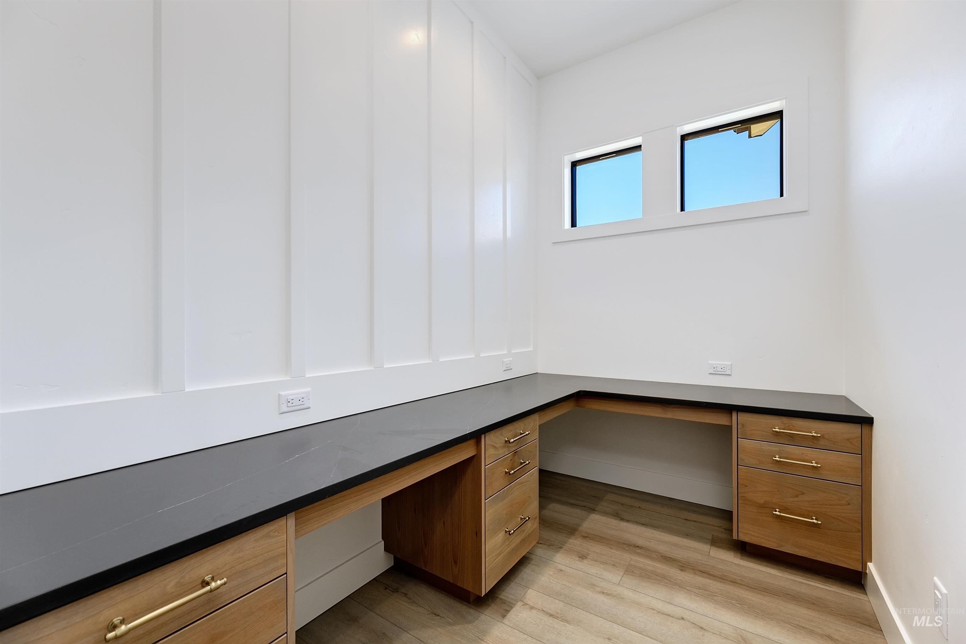 482 Century Ave, Middleton, Idaho 83644, 3 Bedrooms, 4.5 Bathrooms, Residential For Sale, Price $1,299,900,MLS 98946540