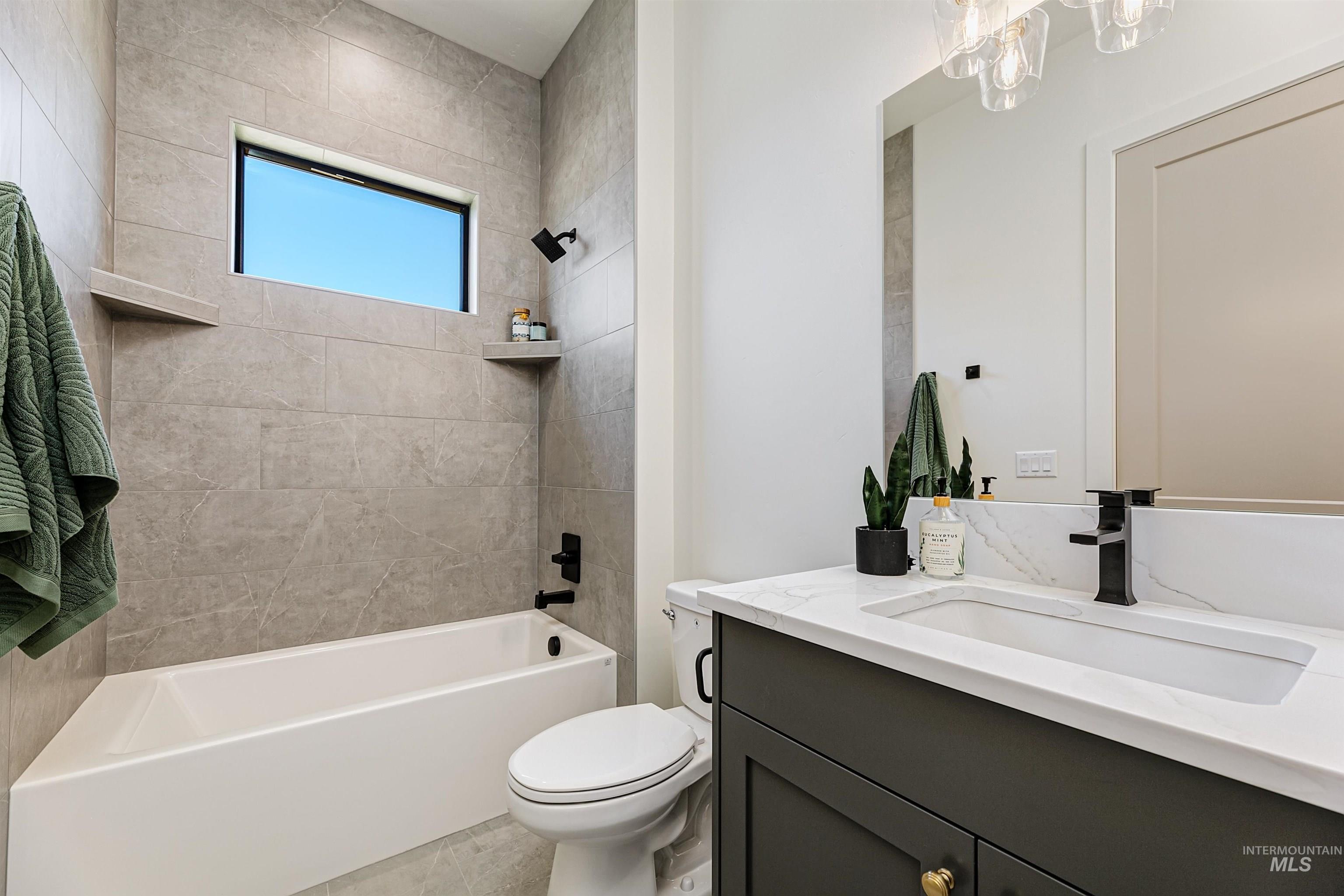 482 Century Ave, Middleton, Idaho 83644, 3 Bedrooms, 4.5 Bathrooms, Residential For Sale, Price $1,299,900,MLS 98946540